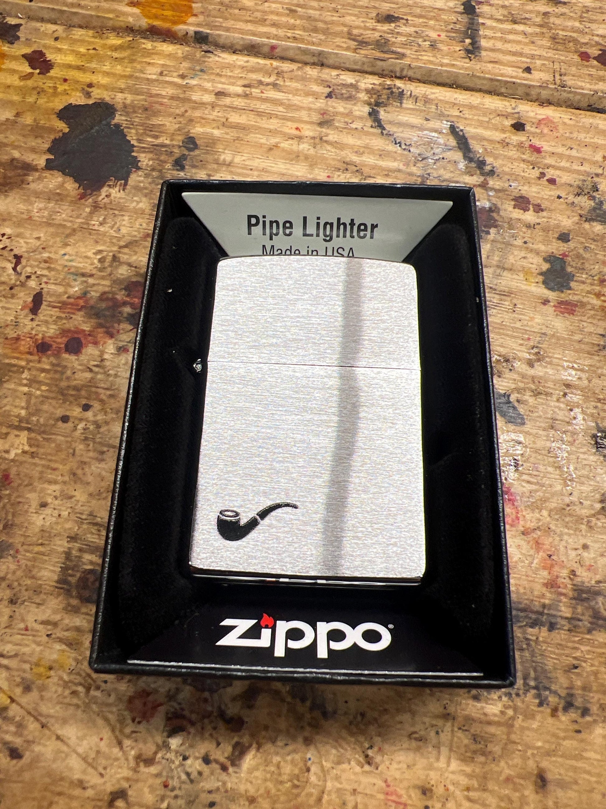 Zippo pipe insert wind proof lighter.