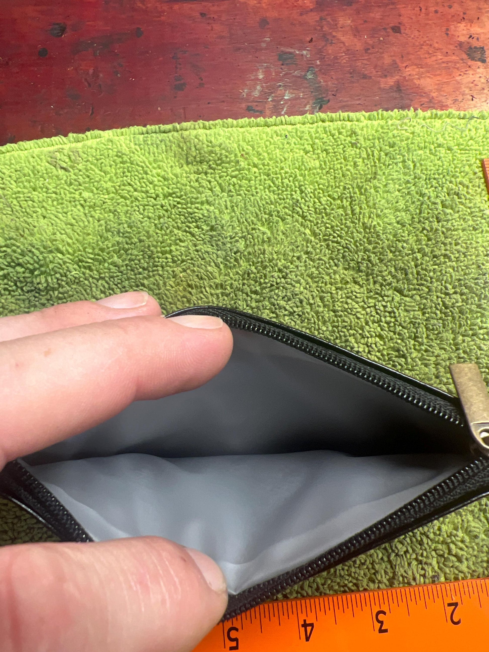 Regular sized tobacco pouch