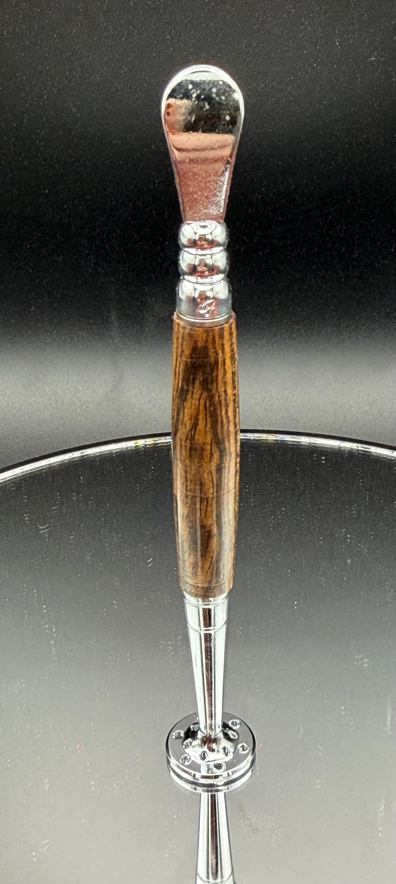 Fancy tobacco pipe tamper