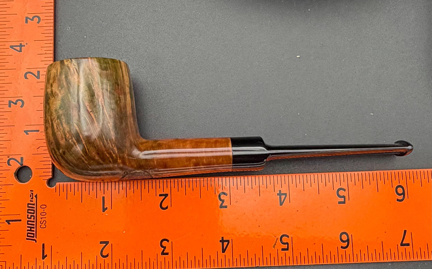 Handmade briar tobacco pipe