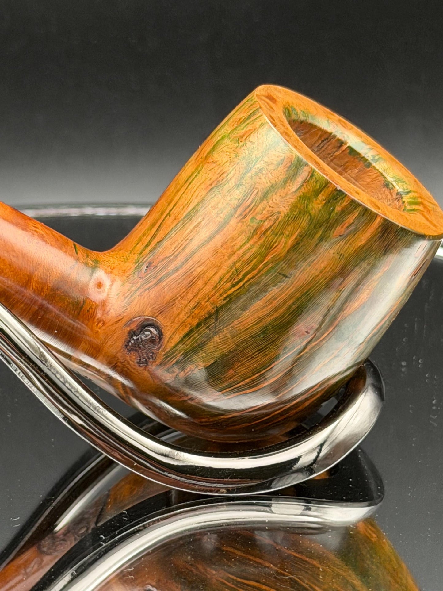 Handmade briar tobacco pipe