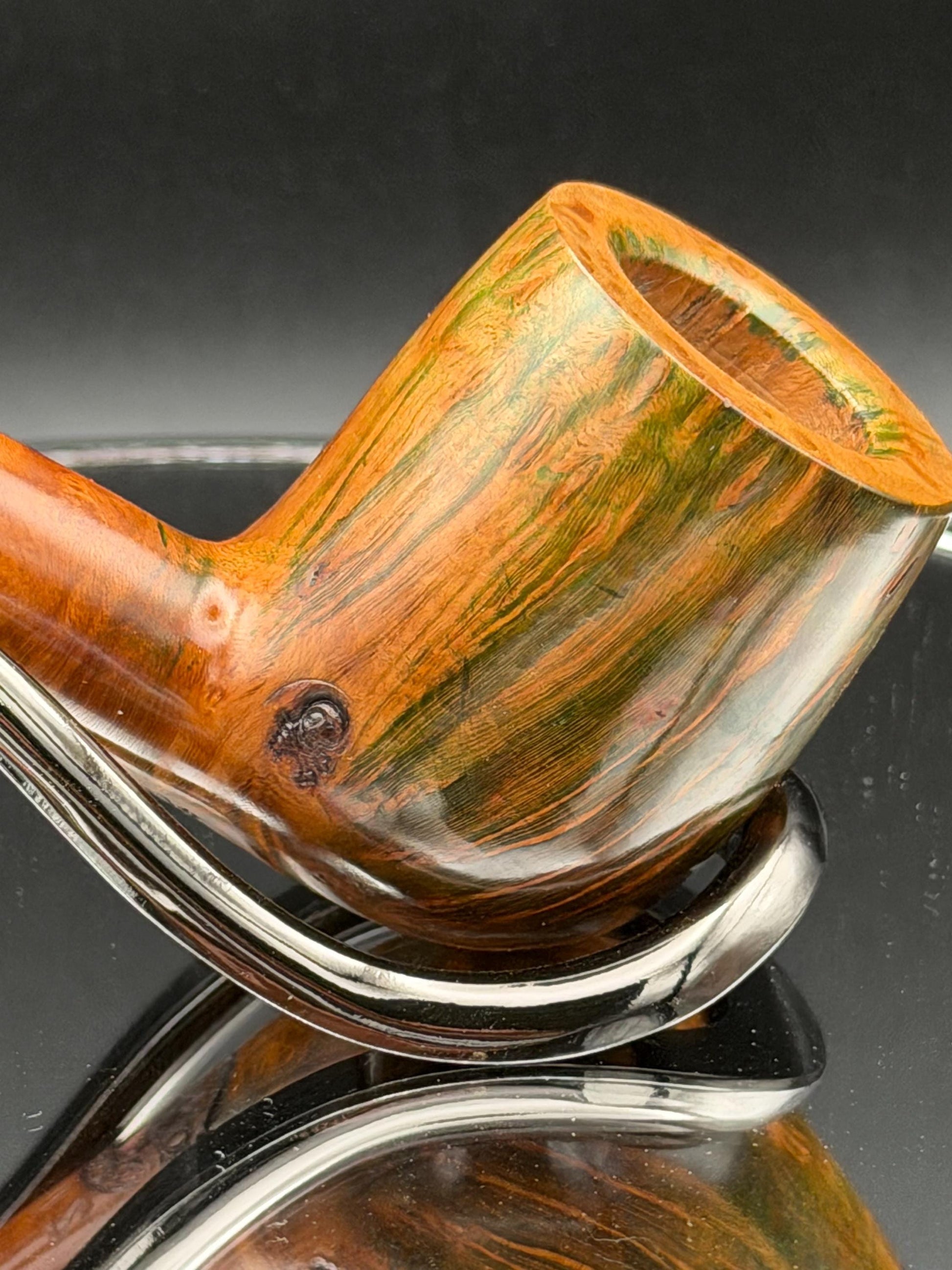 Handmade briar tobacco pipe