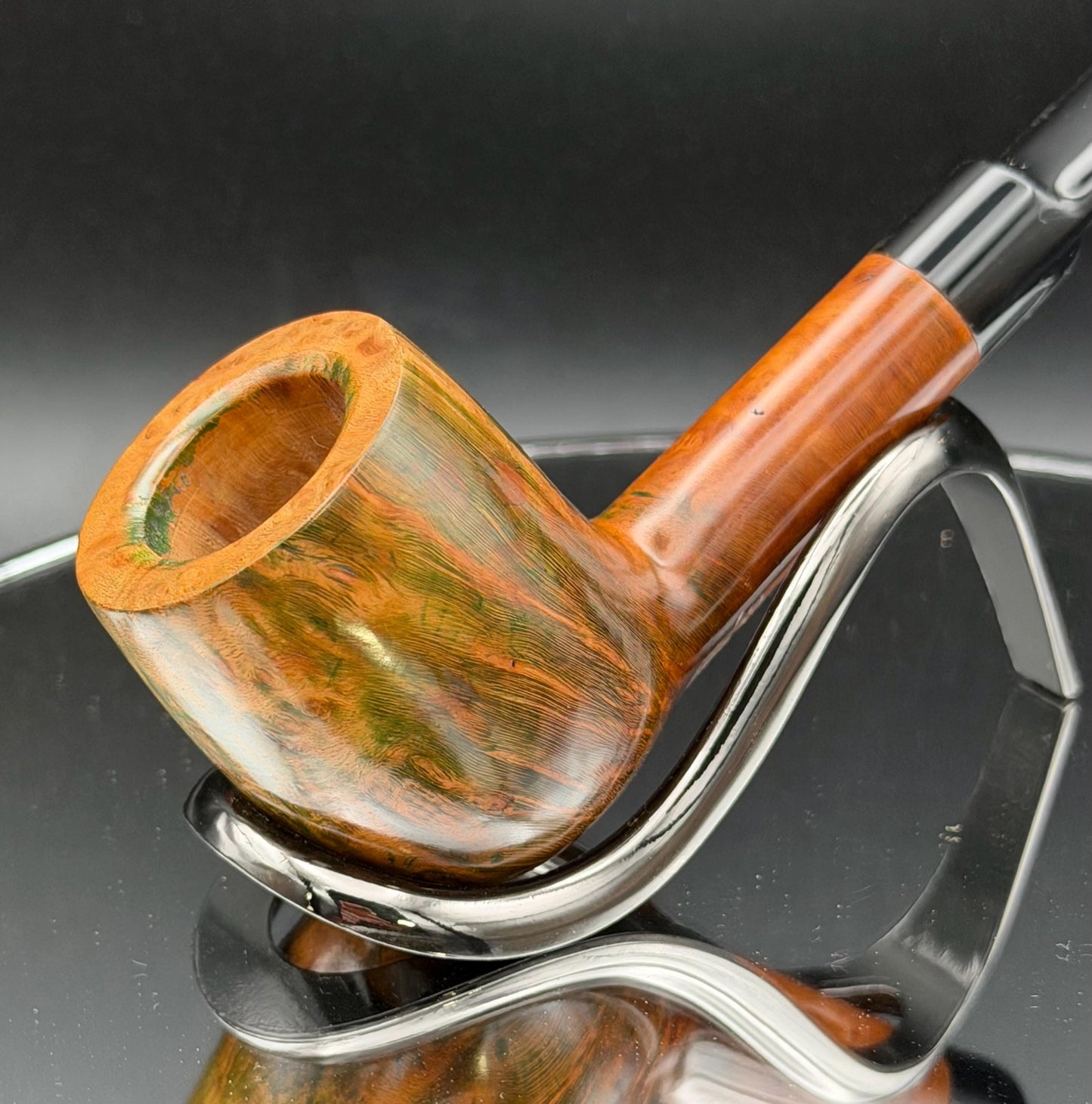 Handmade briar tobacco pipe