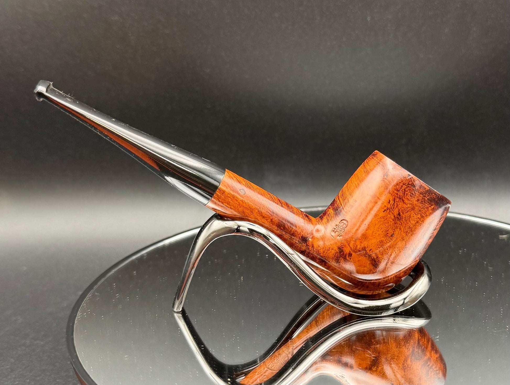 Handmade briar tobacco pipe