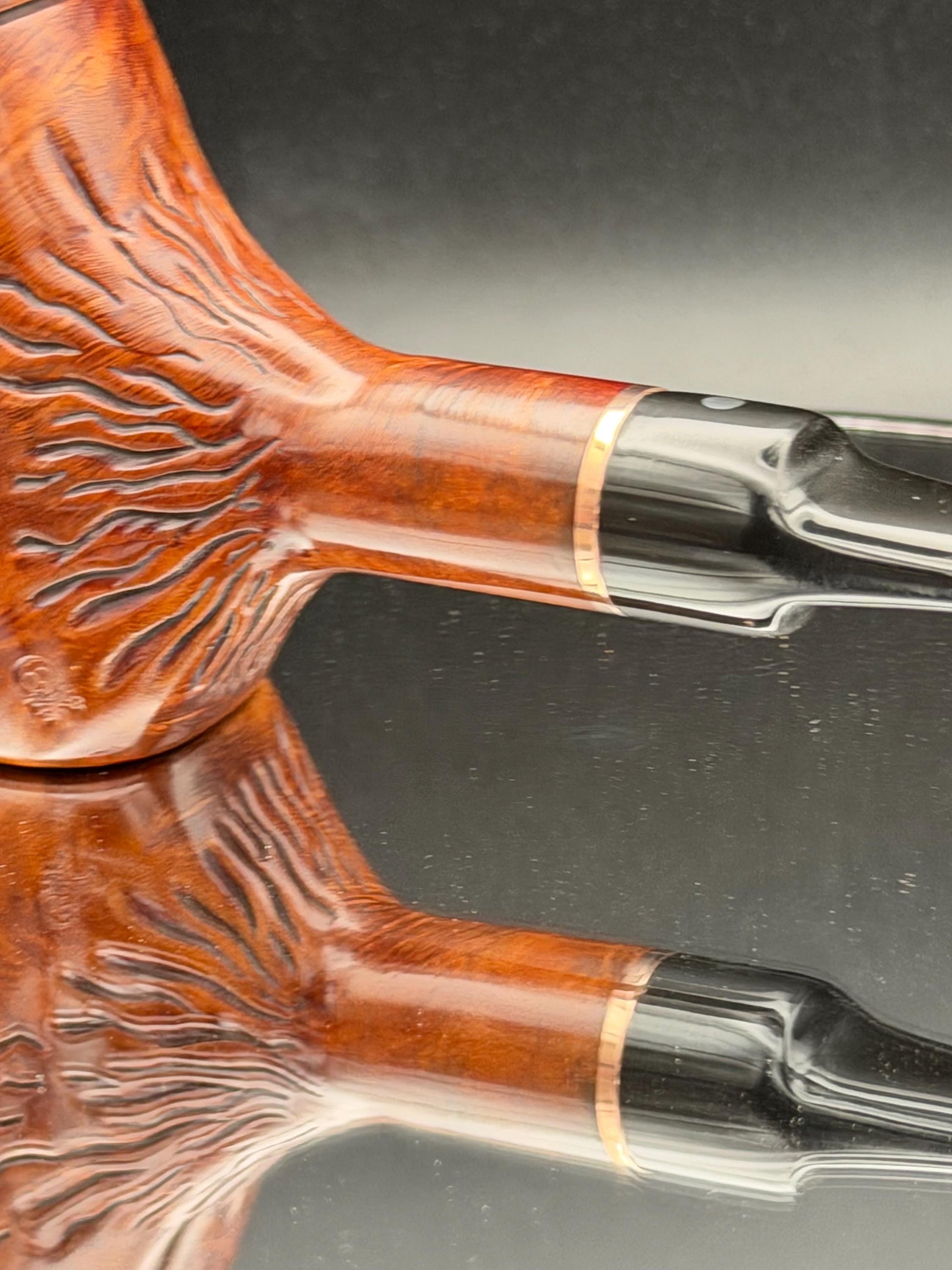 Handmade briar tobacco pipe