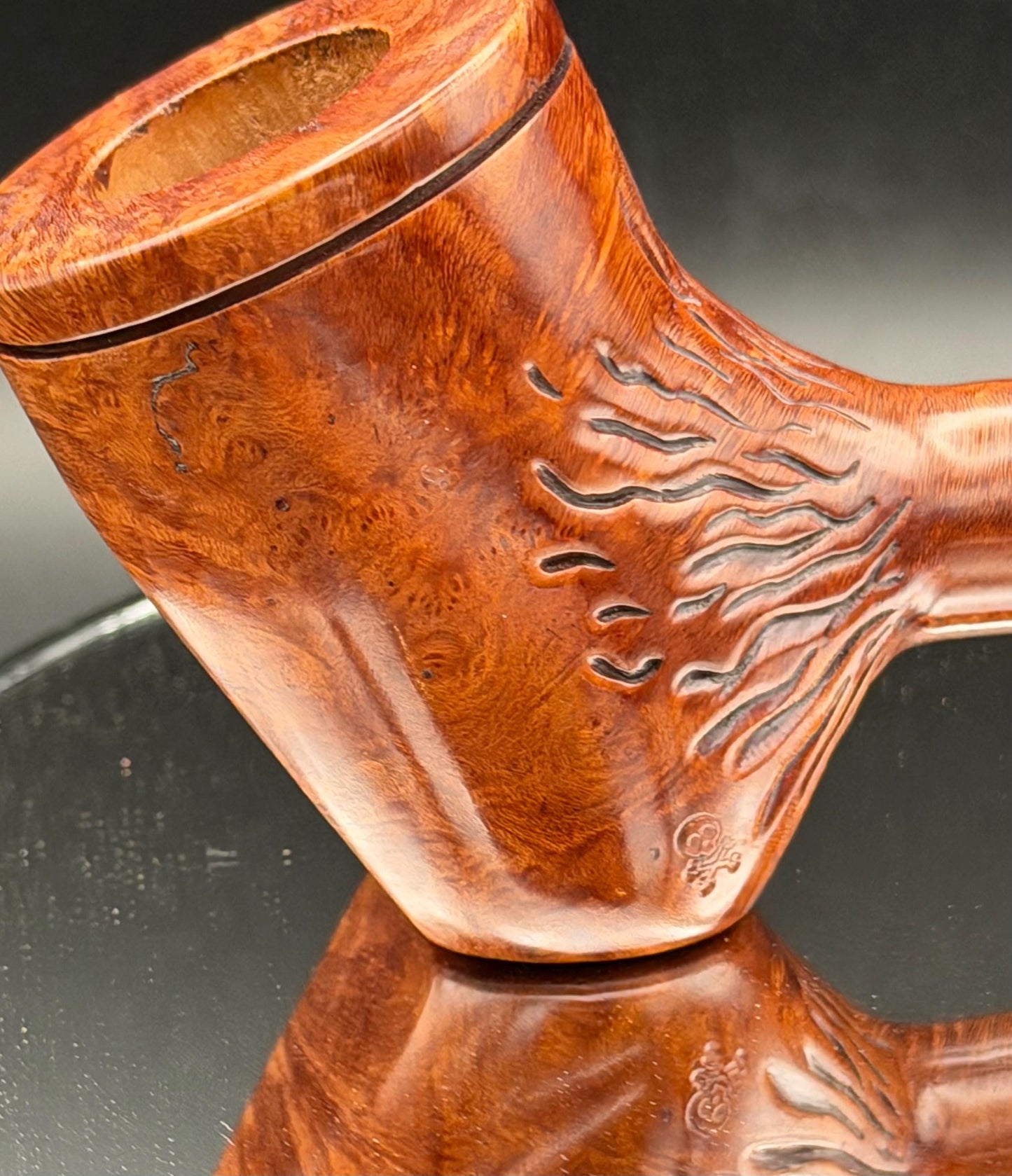 Handmade briar tobacco pipe