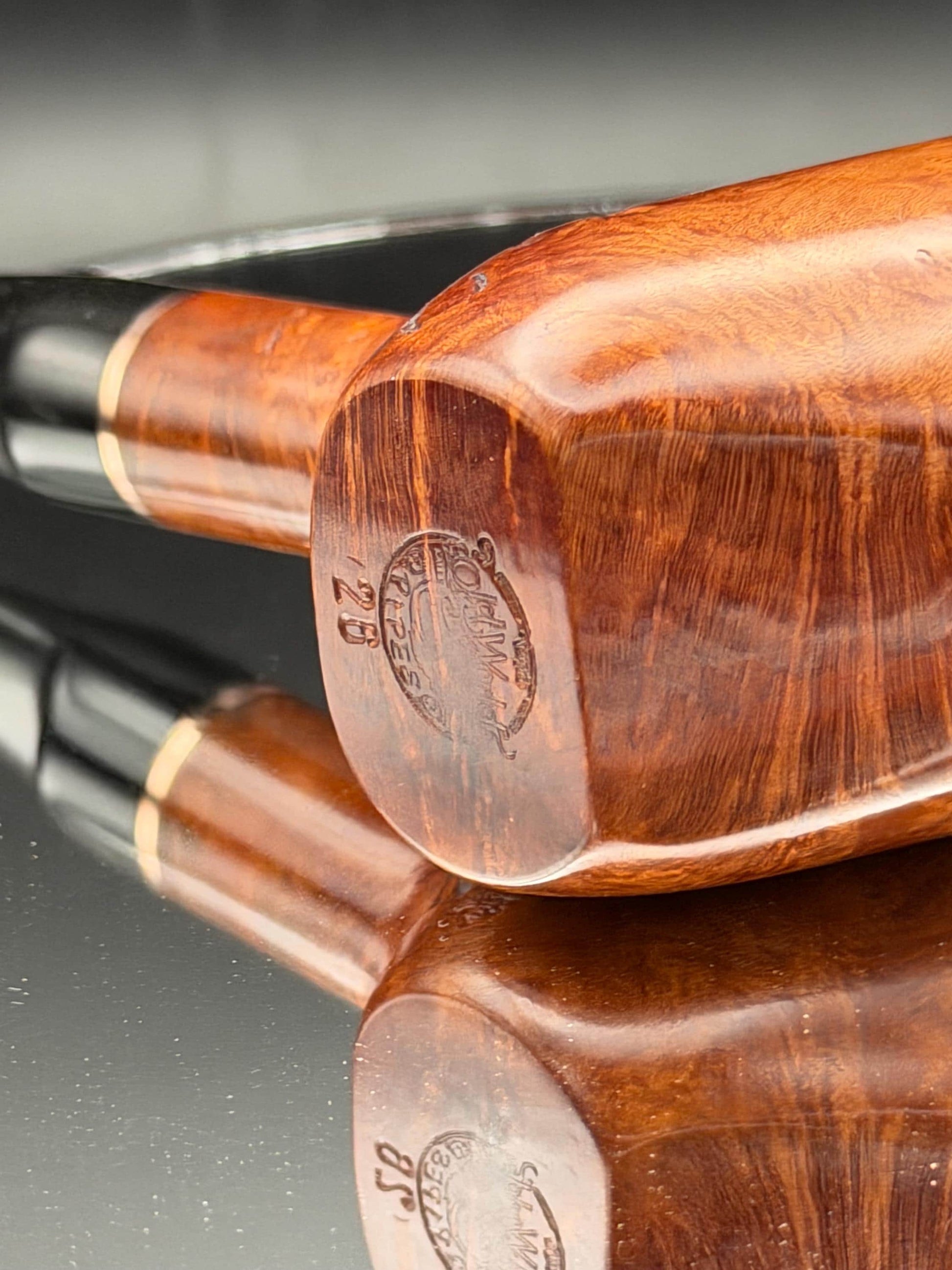 Handmade briar tobacco pipe