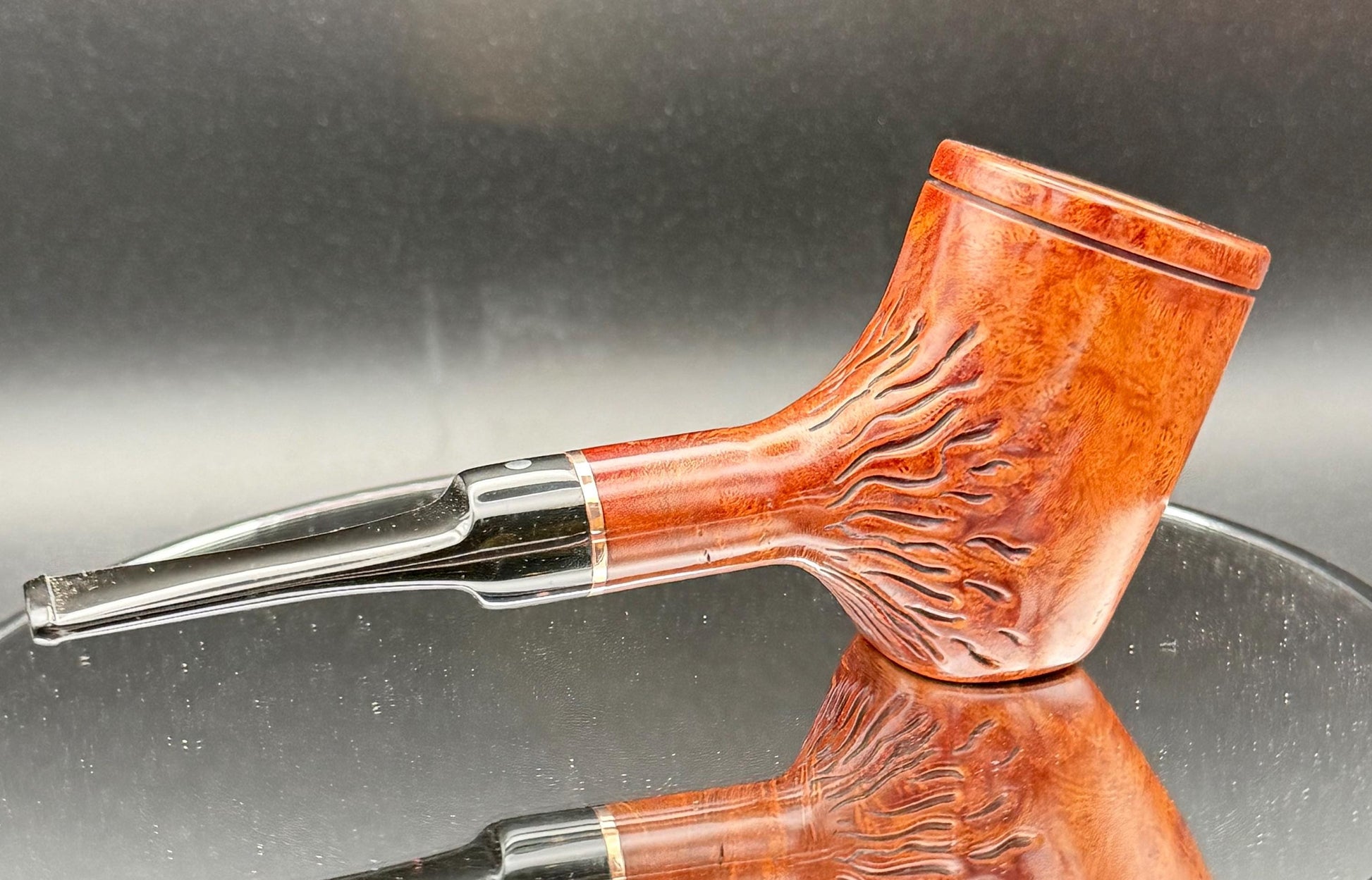 Handmade briar tobacco pipe