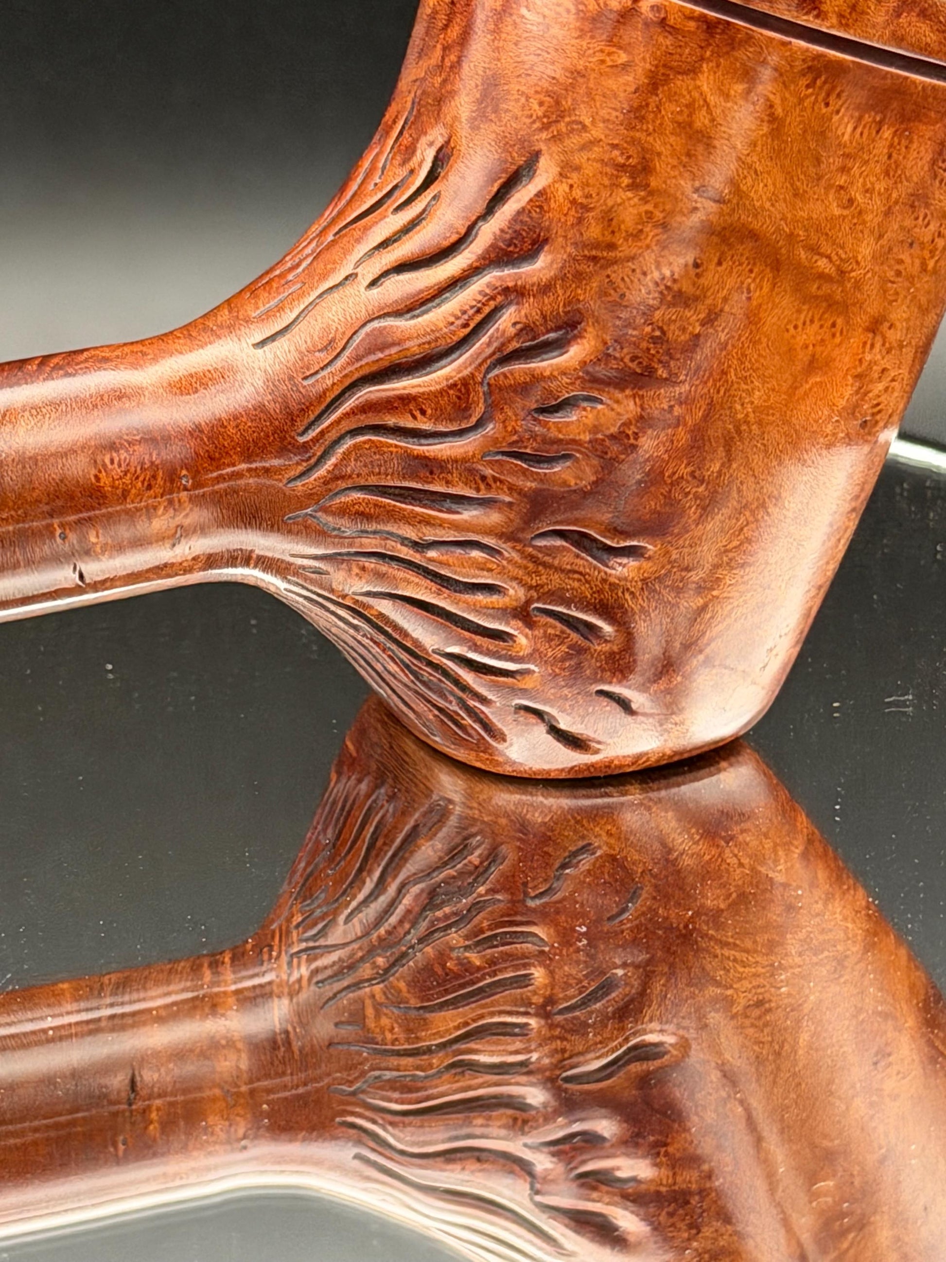 Handmade briar tobacco pipe