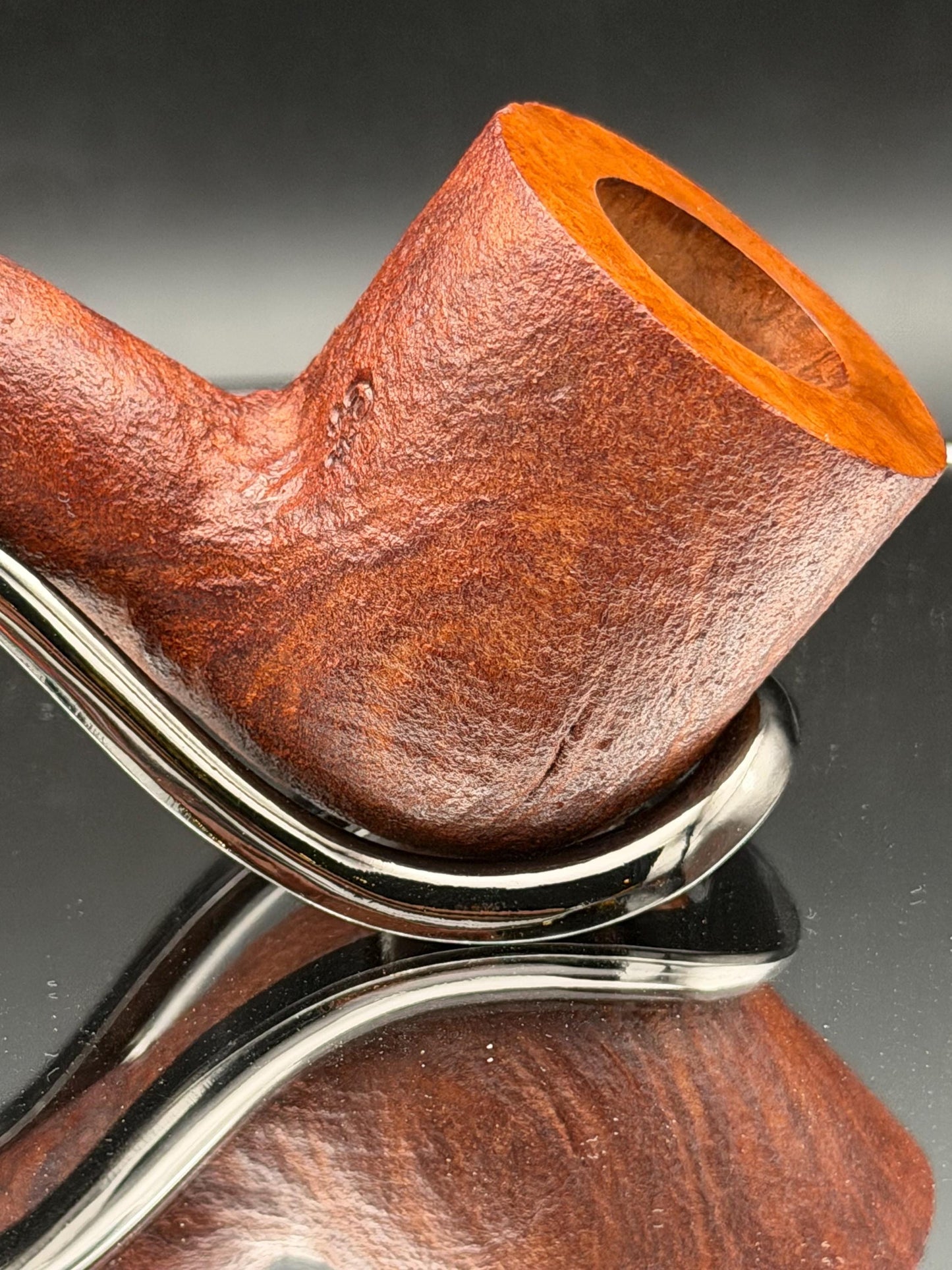 Handmade briar tobacco pipe