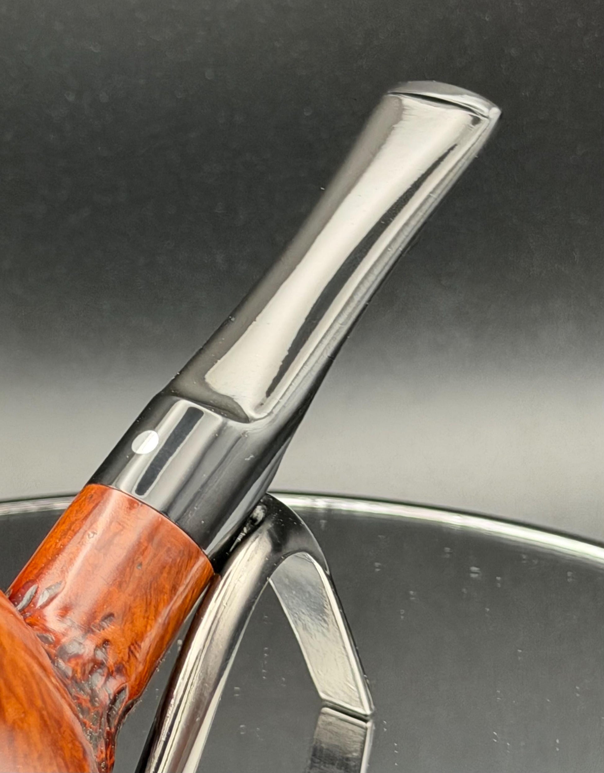 Handmade briar tobacco pipe