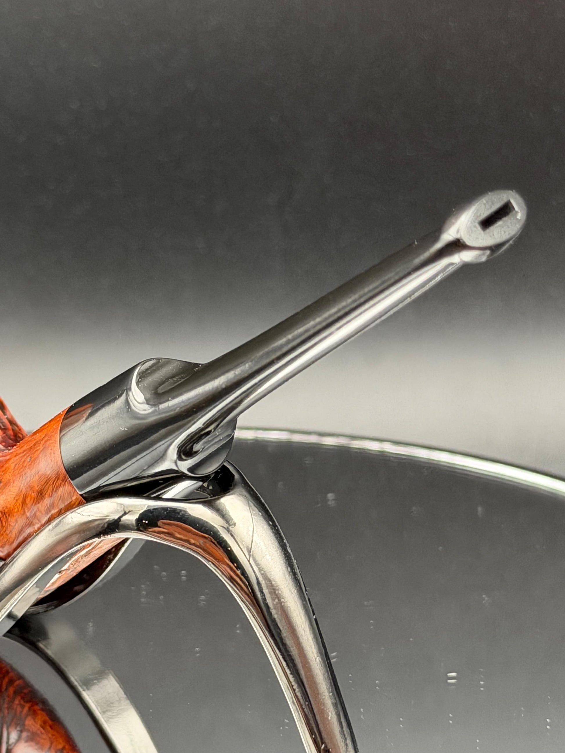 Handmade briar tobacco pipe