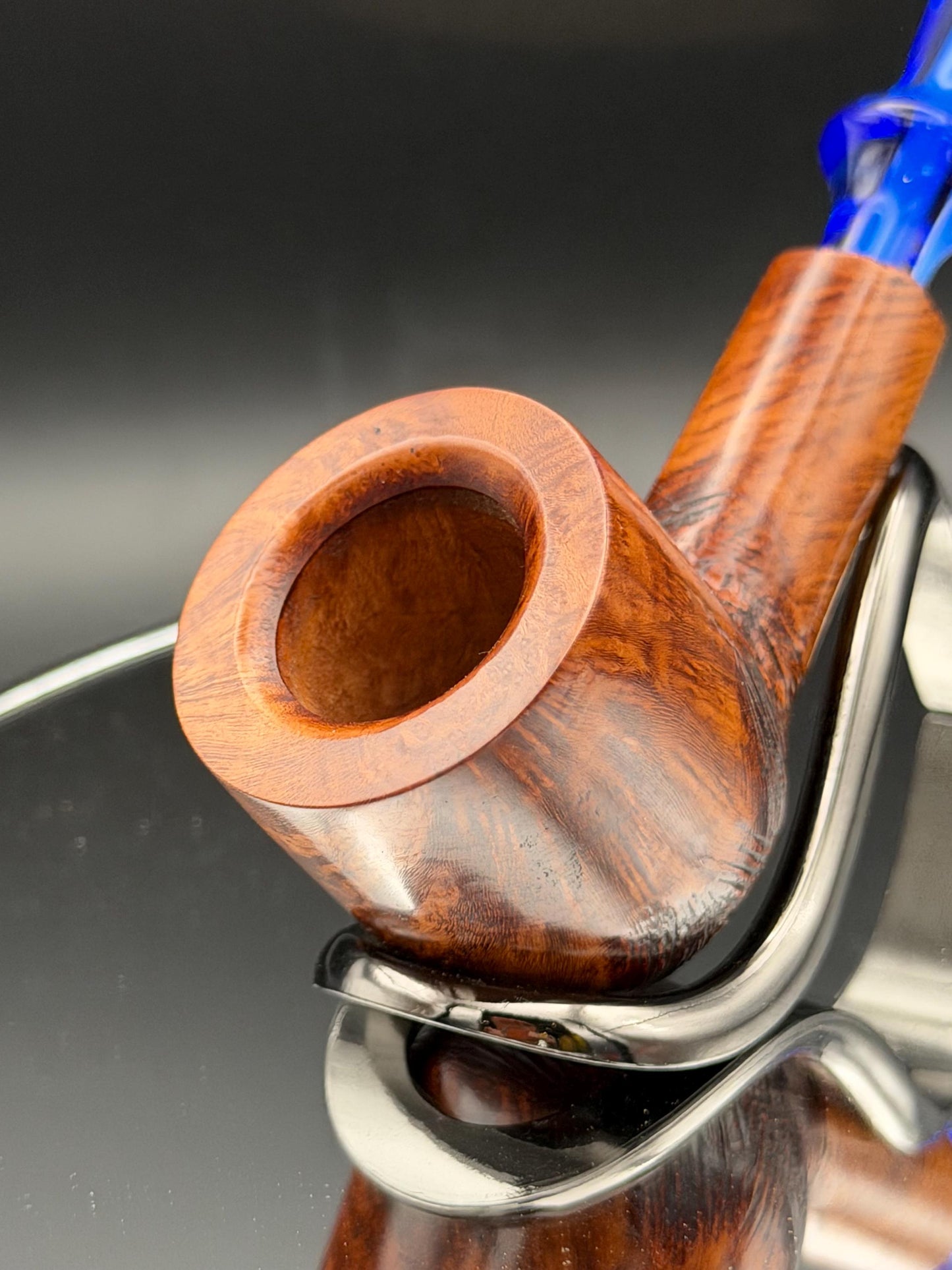 Handmade briar tobacco pipe