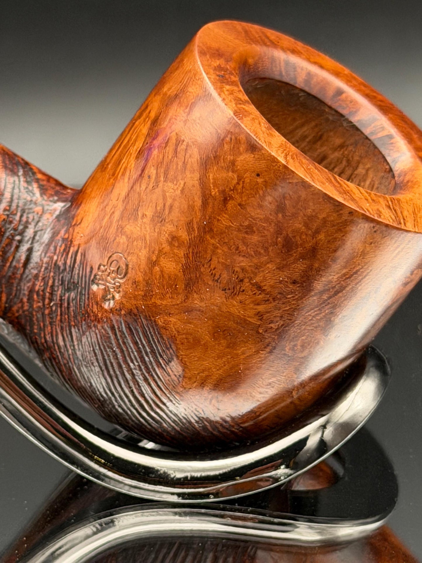 Handmade briar tobacco pipe