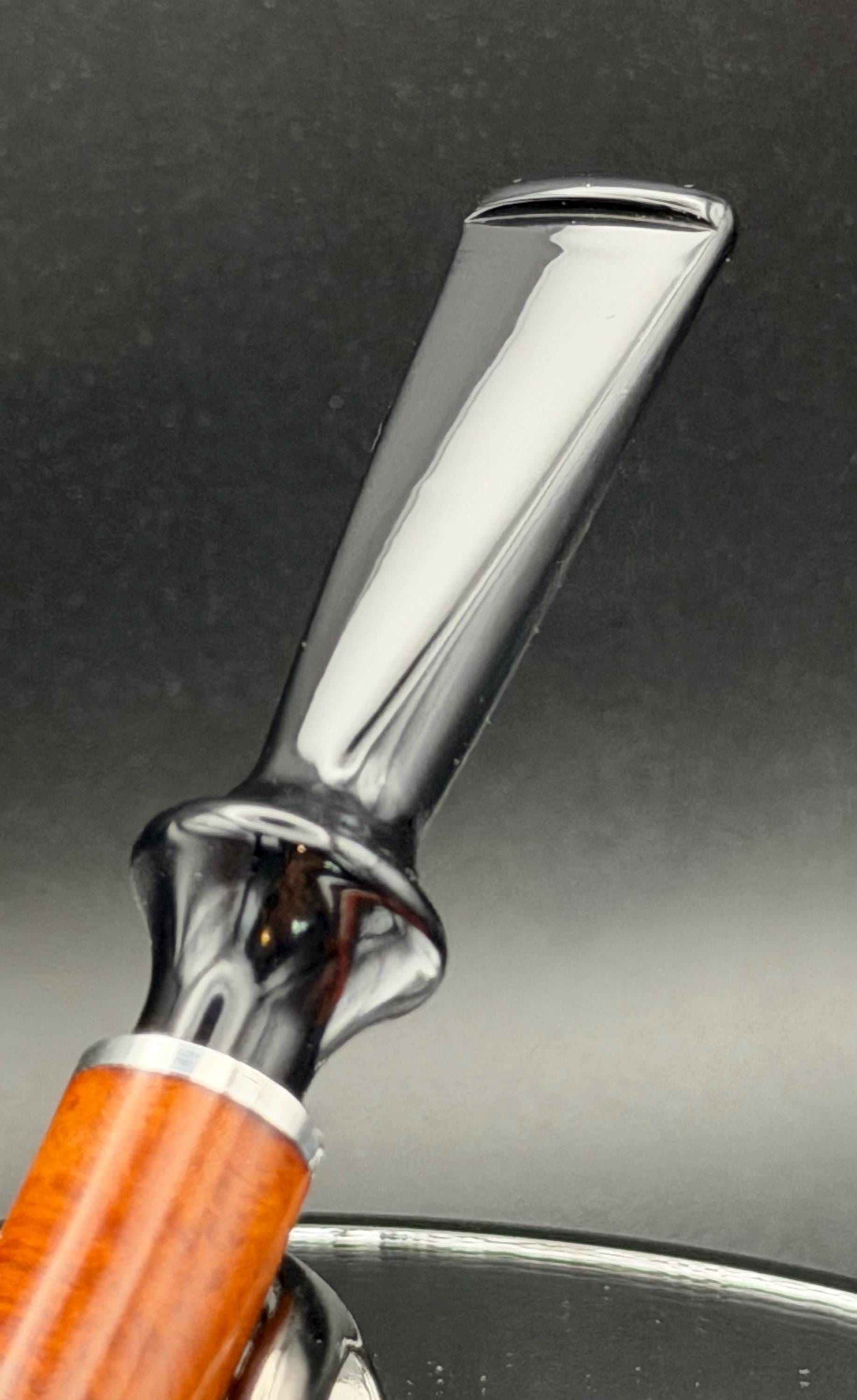 Handmade briar tobacco pipe