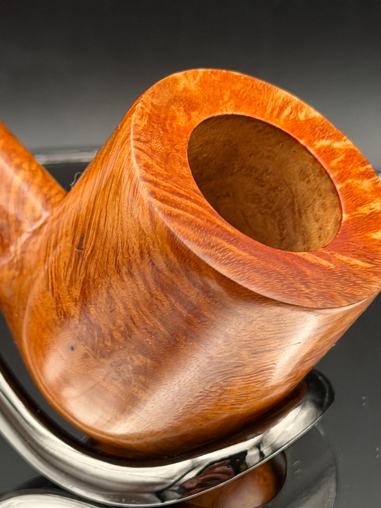 Handmade briar tobacco pipe