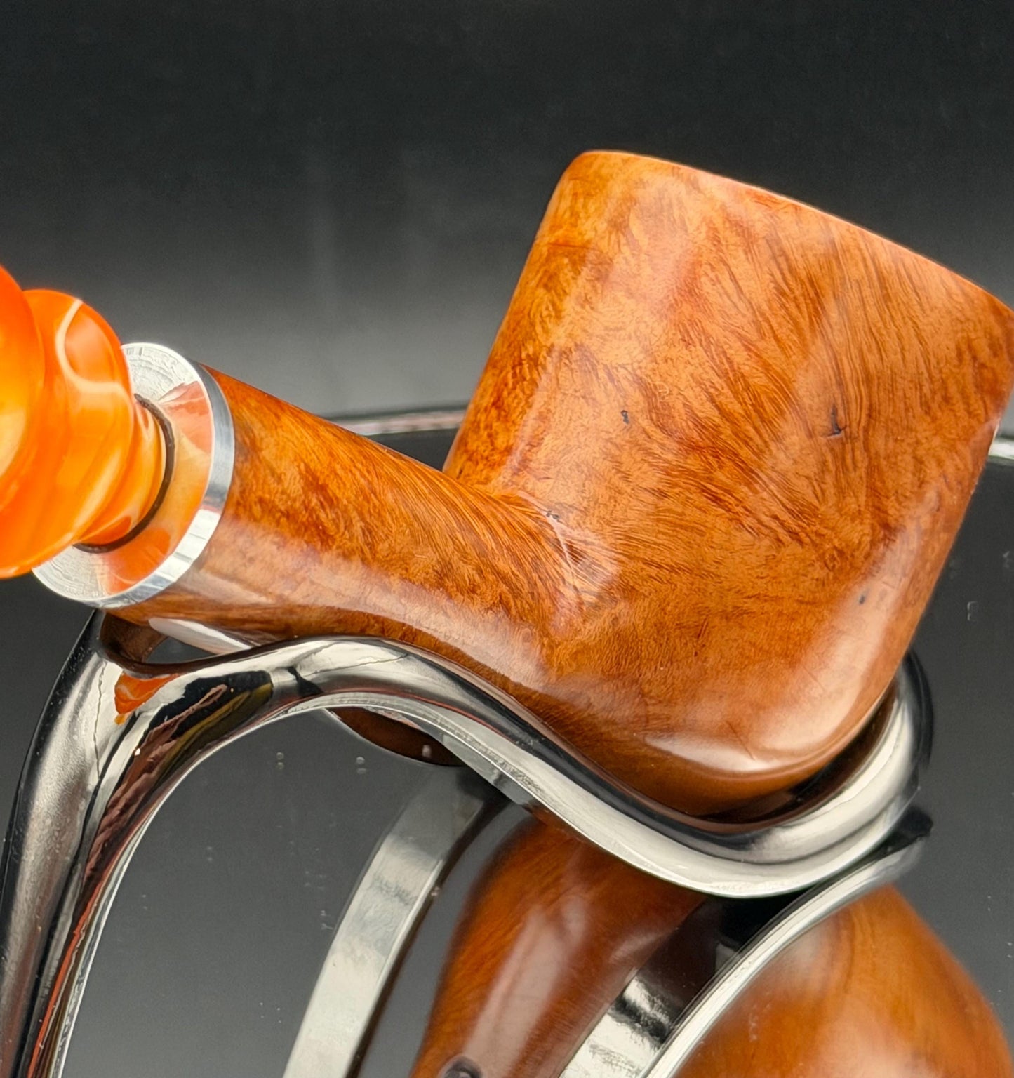Handmade briar tobacco pipe