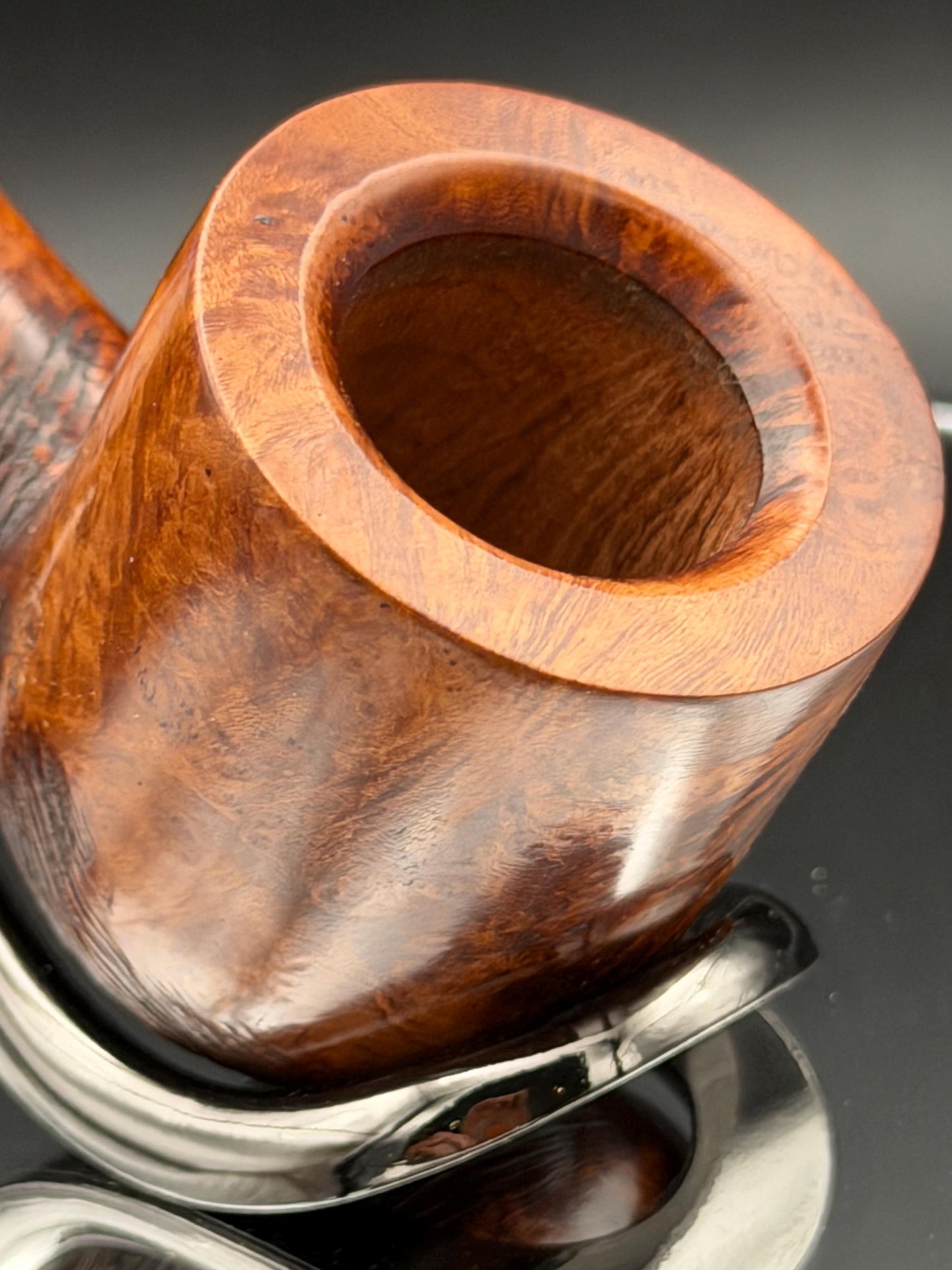 Handmade briar tobacco pipe
