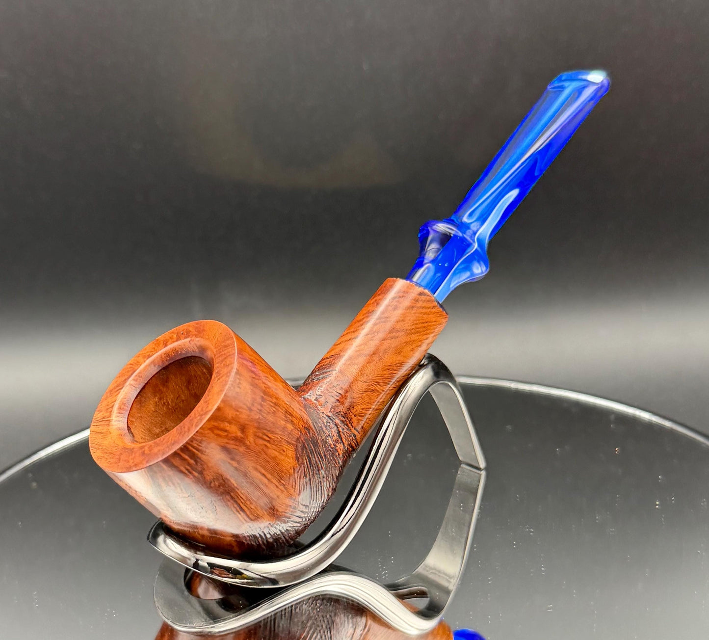 Handmade briar tobacco pipe