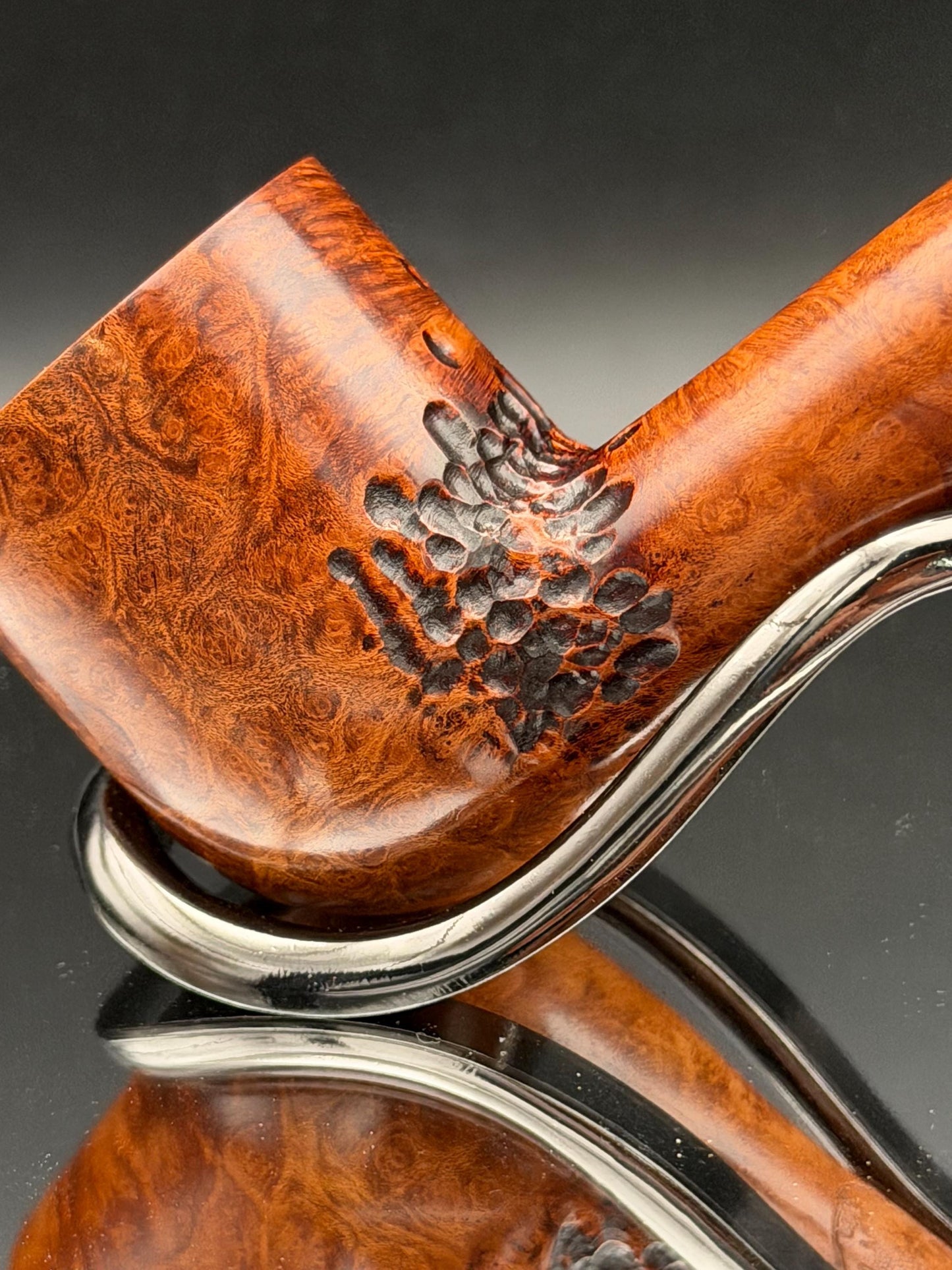 Handmade briar tobacco pipe