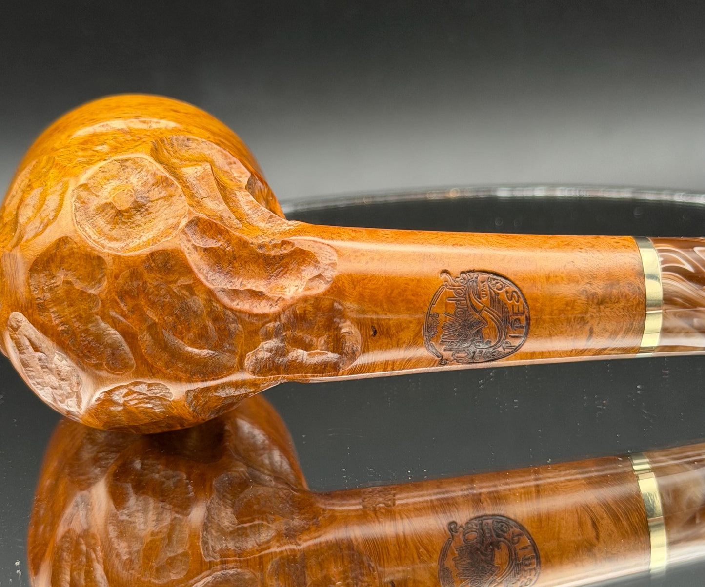 Handmade briar tobacco pipe