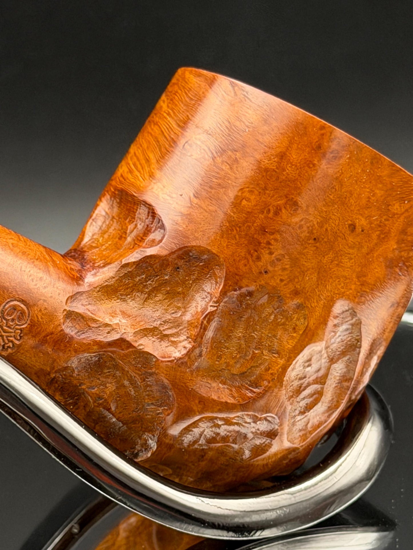 Handmade briar tobacco pipe