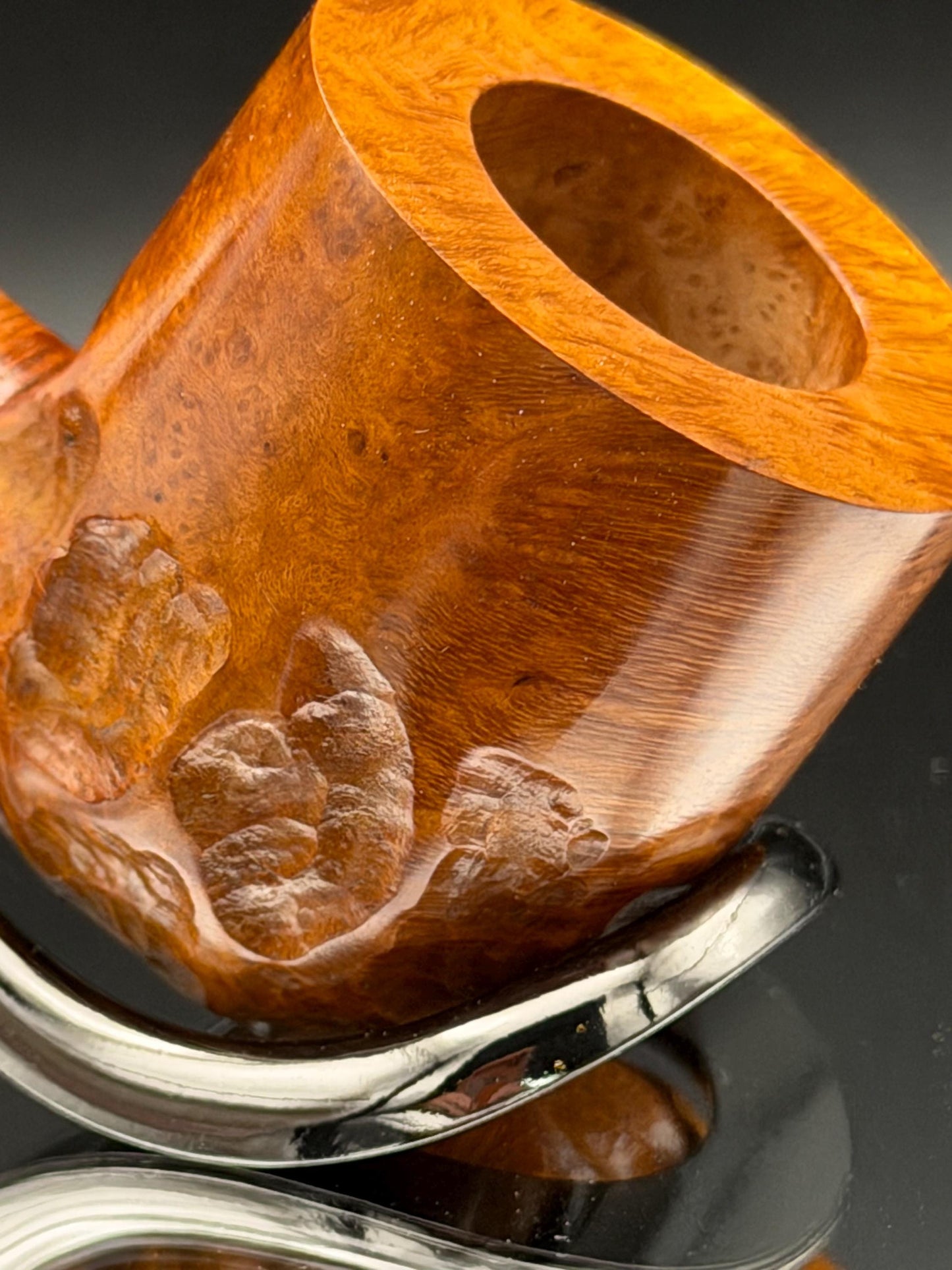 Handmade briar tobacco pipe