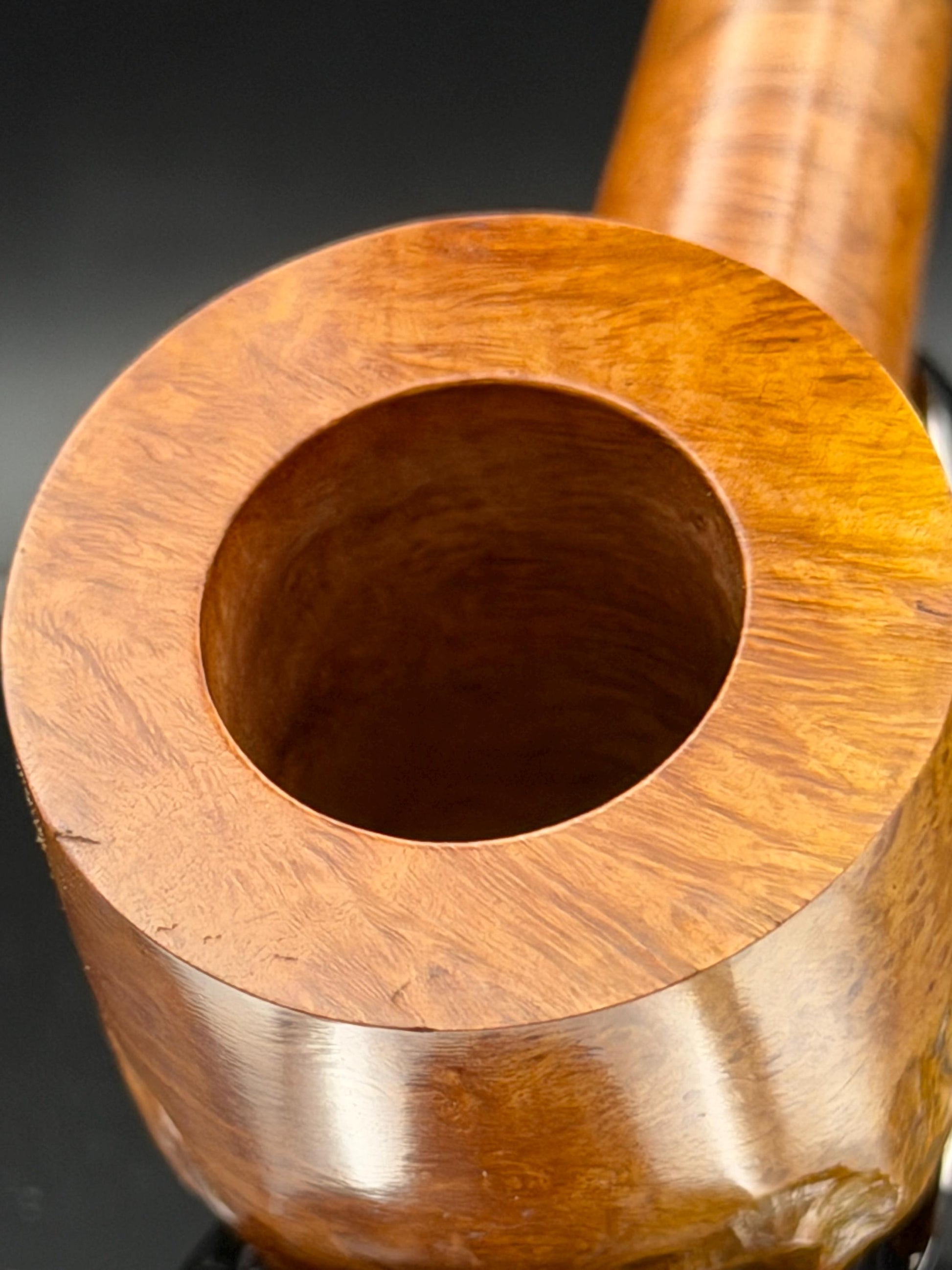 Handmade briar tobacco pipe