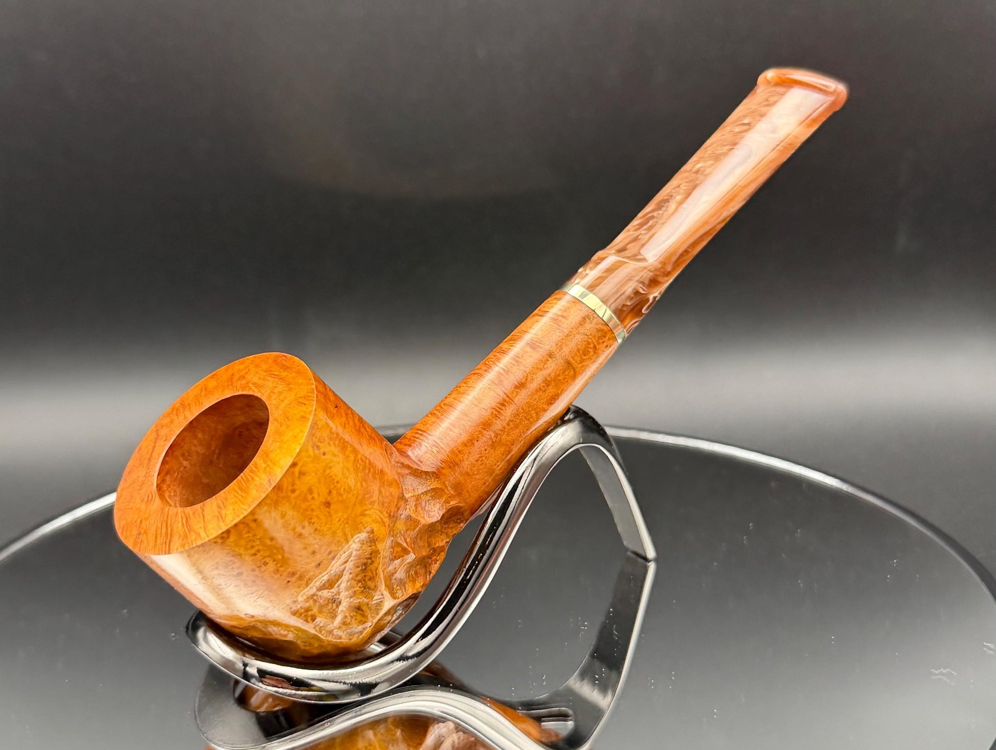 Handmade briar tobacco pipe