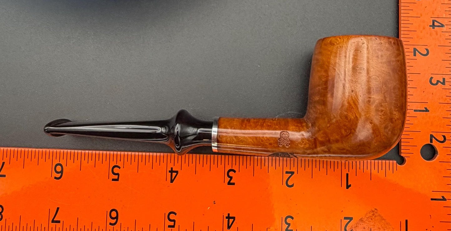 Handmade briar tobacco pipe