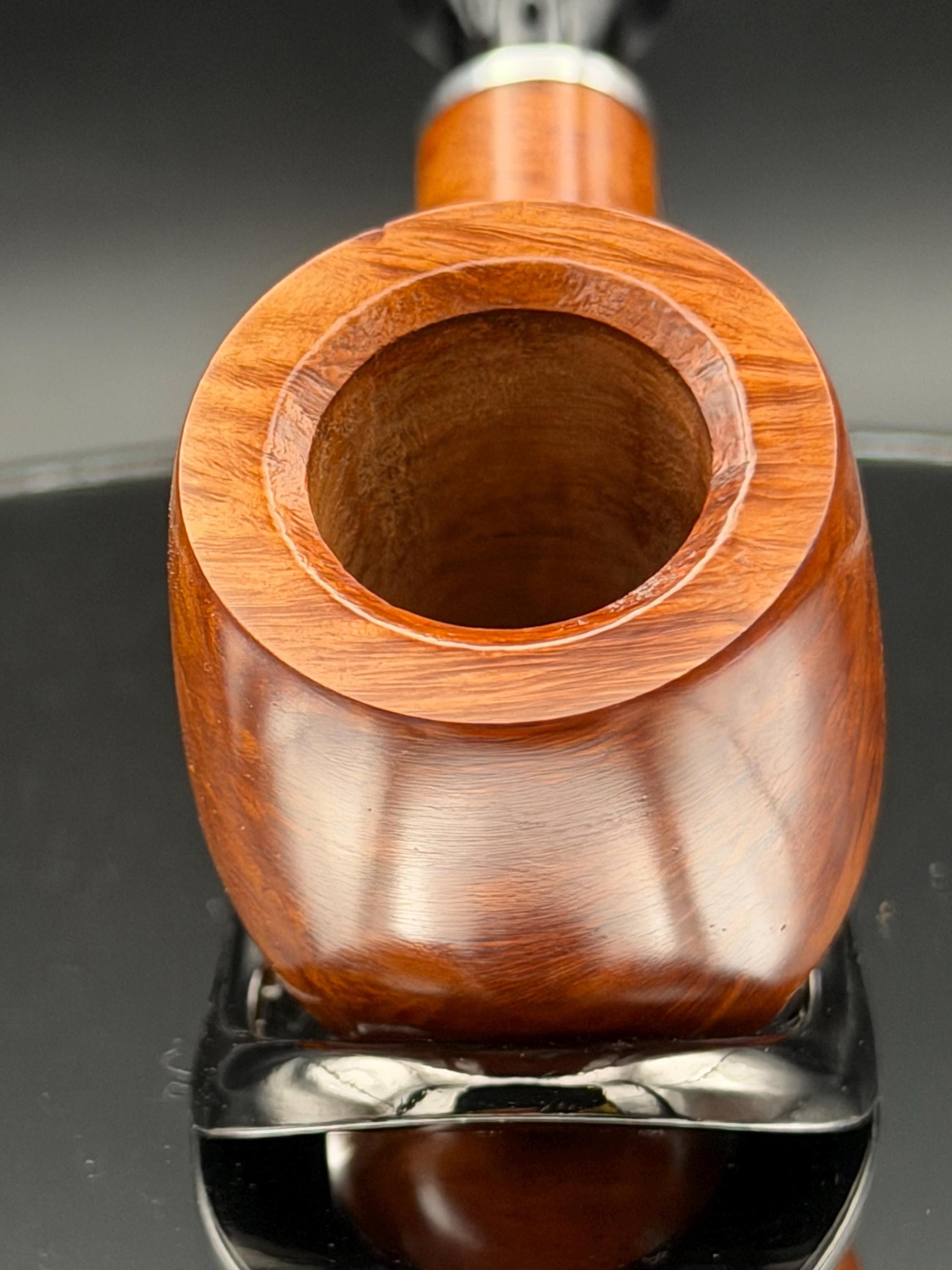 Handmade briar tobacco pipe