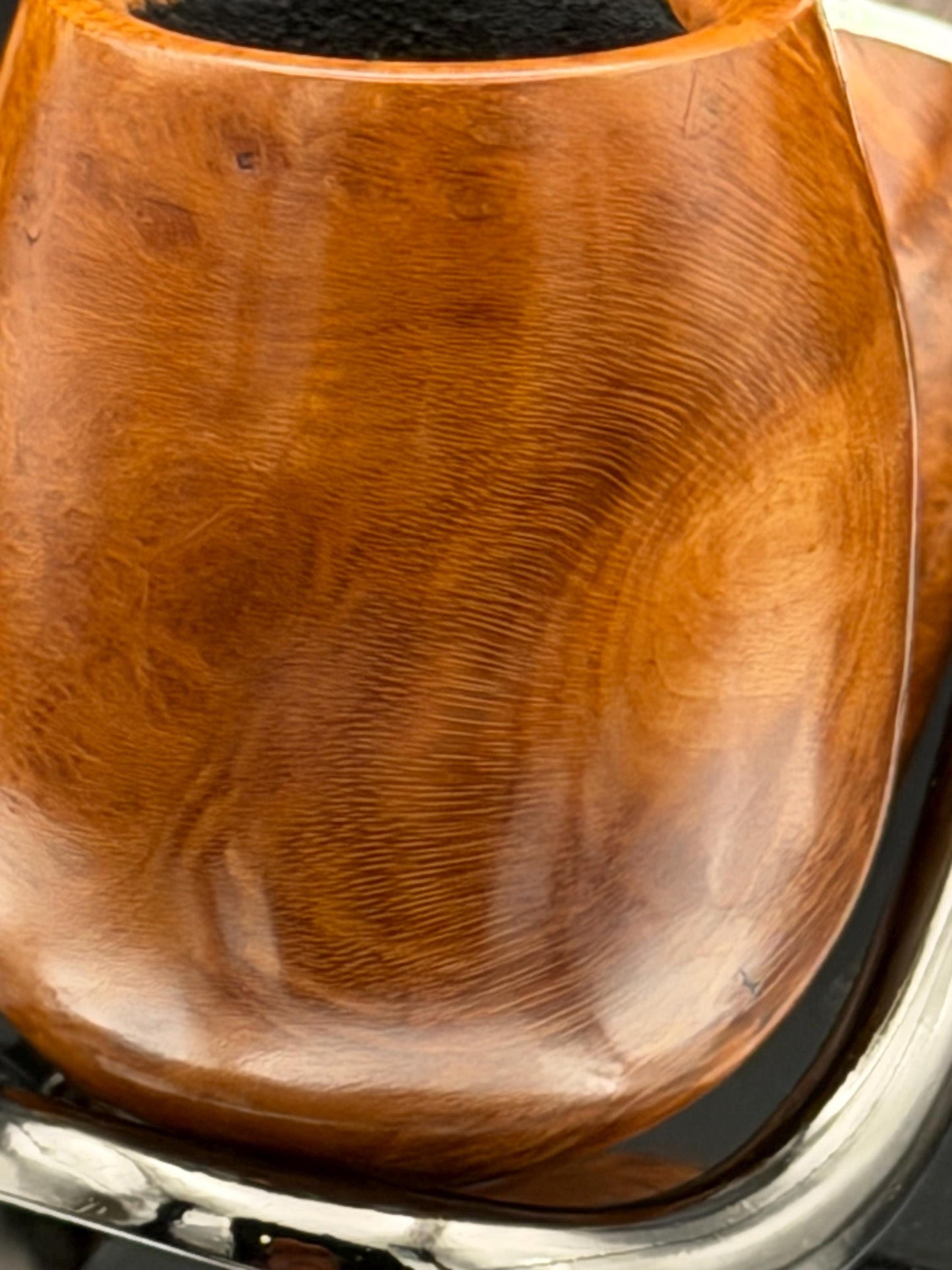 Handmade briar tobacco pipe