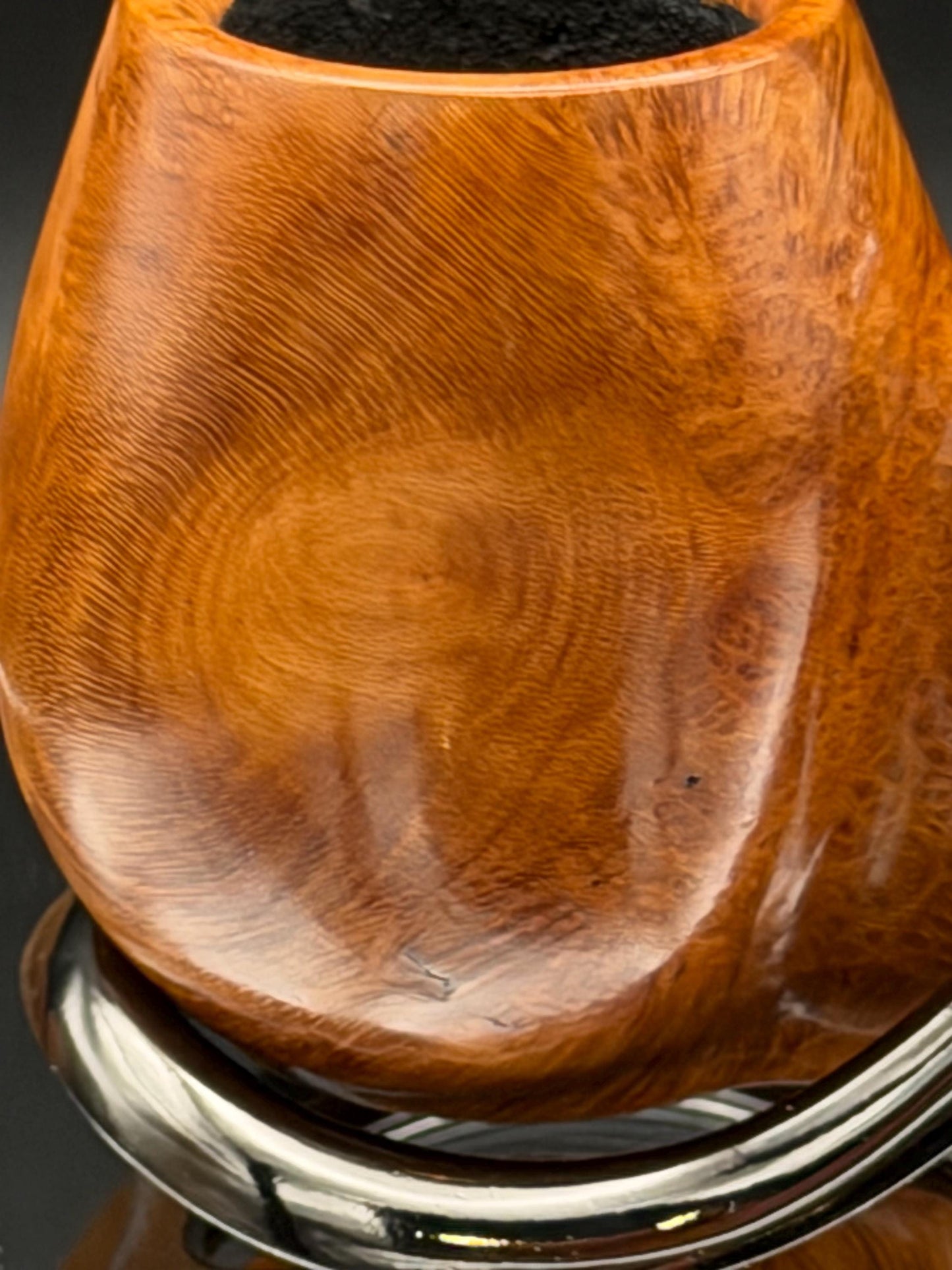 Handmade briar tobacco pipe