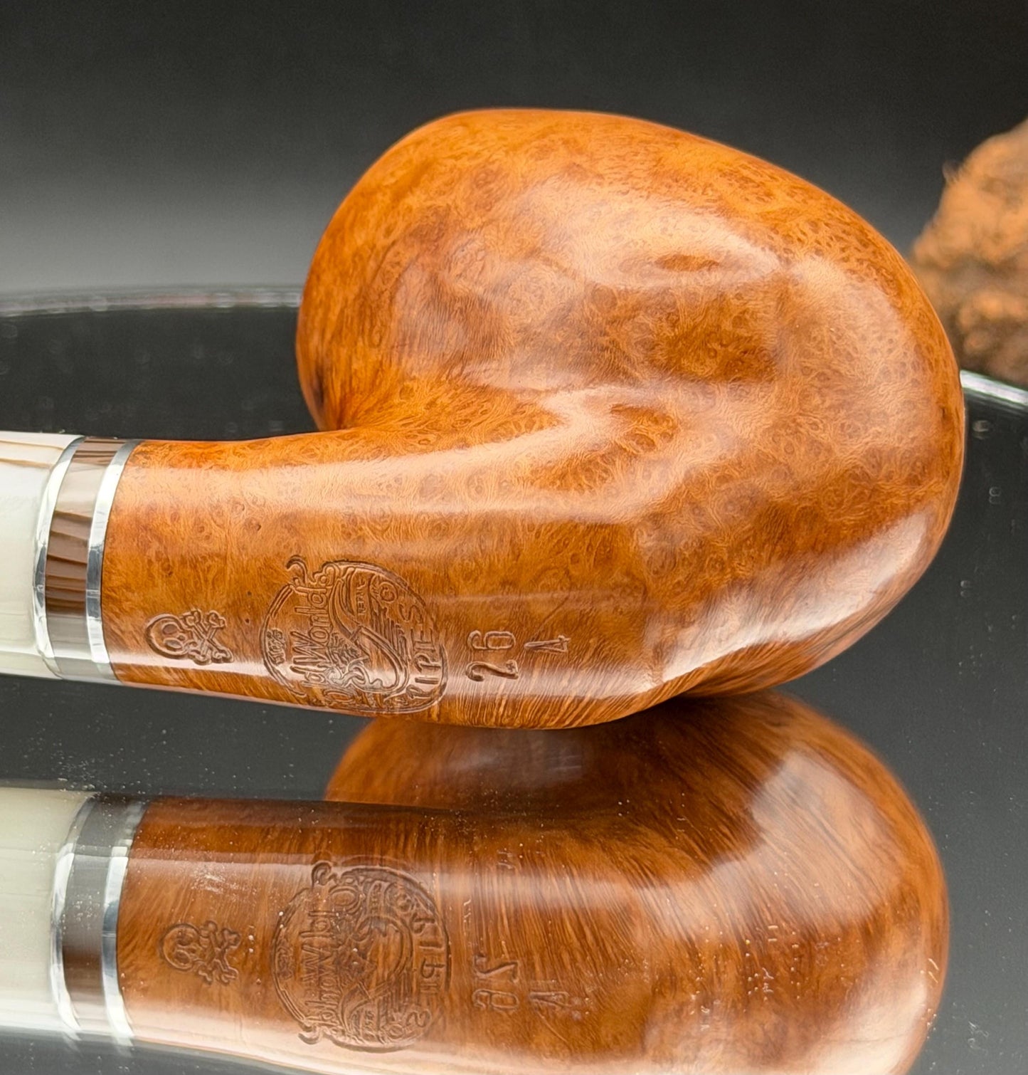 Handmade briar tobacco pipe