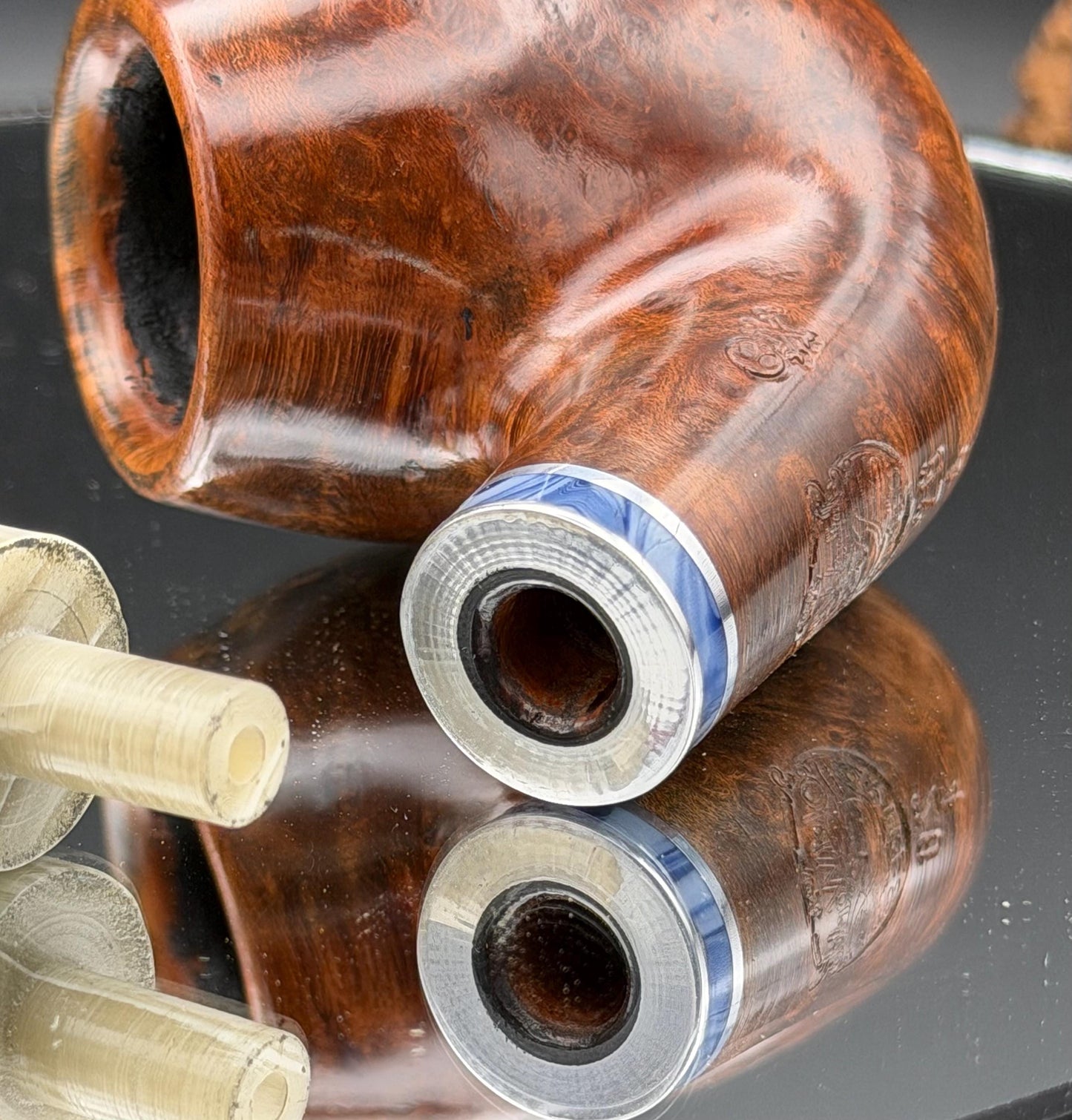 Handmade briar tobacco pipe