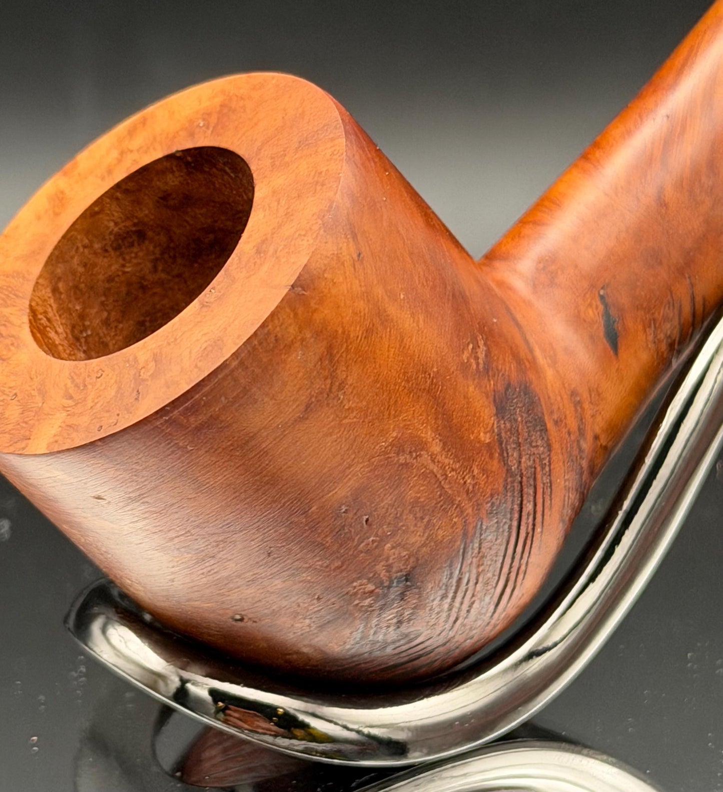 Handmade briar tobacco pipe