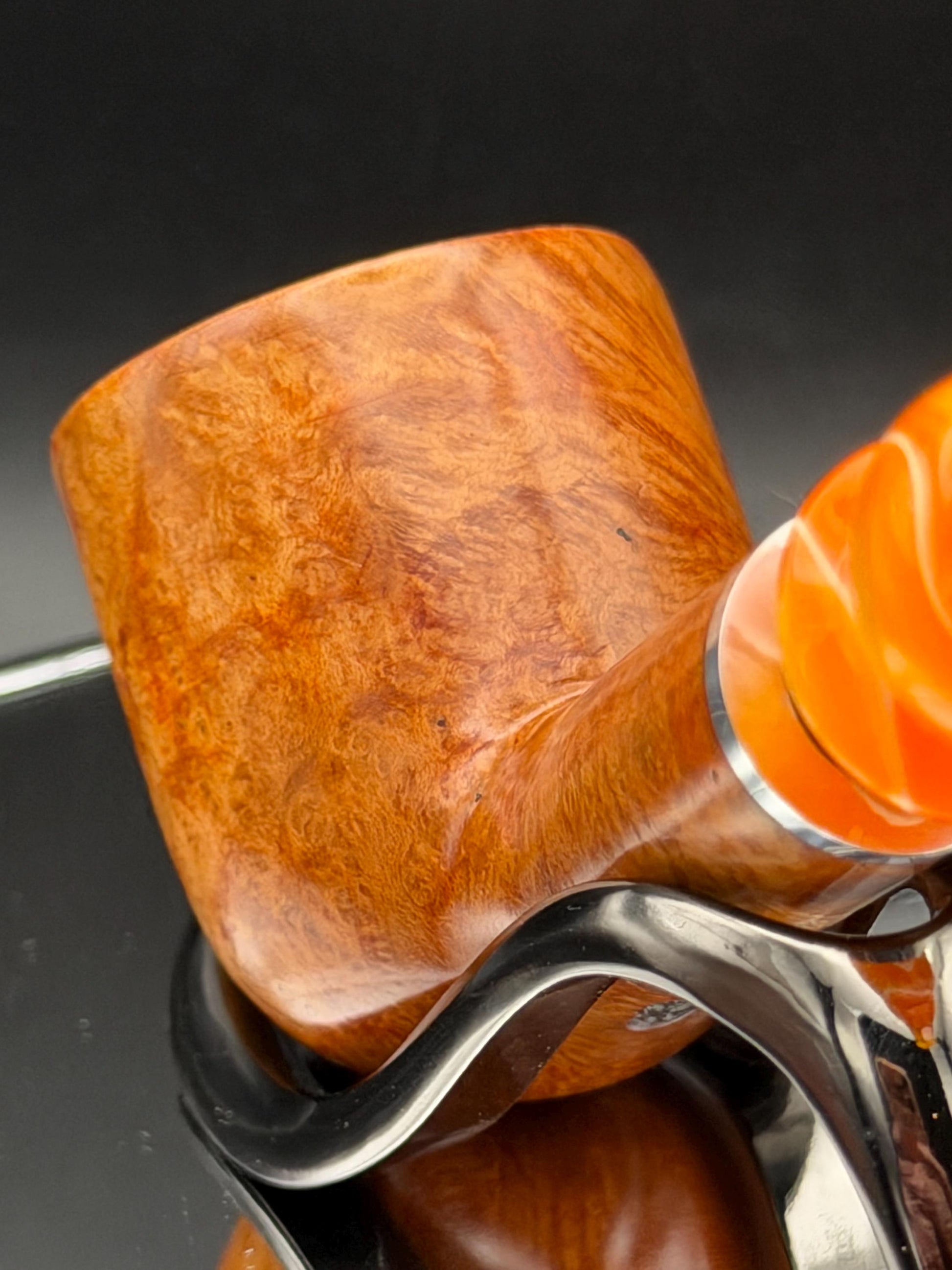 Handmade briar tobacco pipe