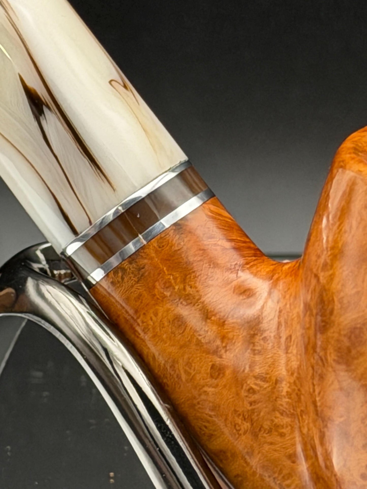Handmade briar tobacco pipe