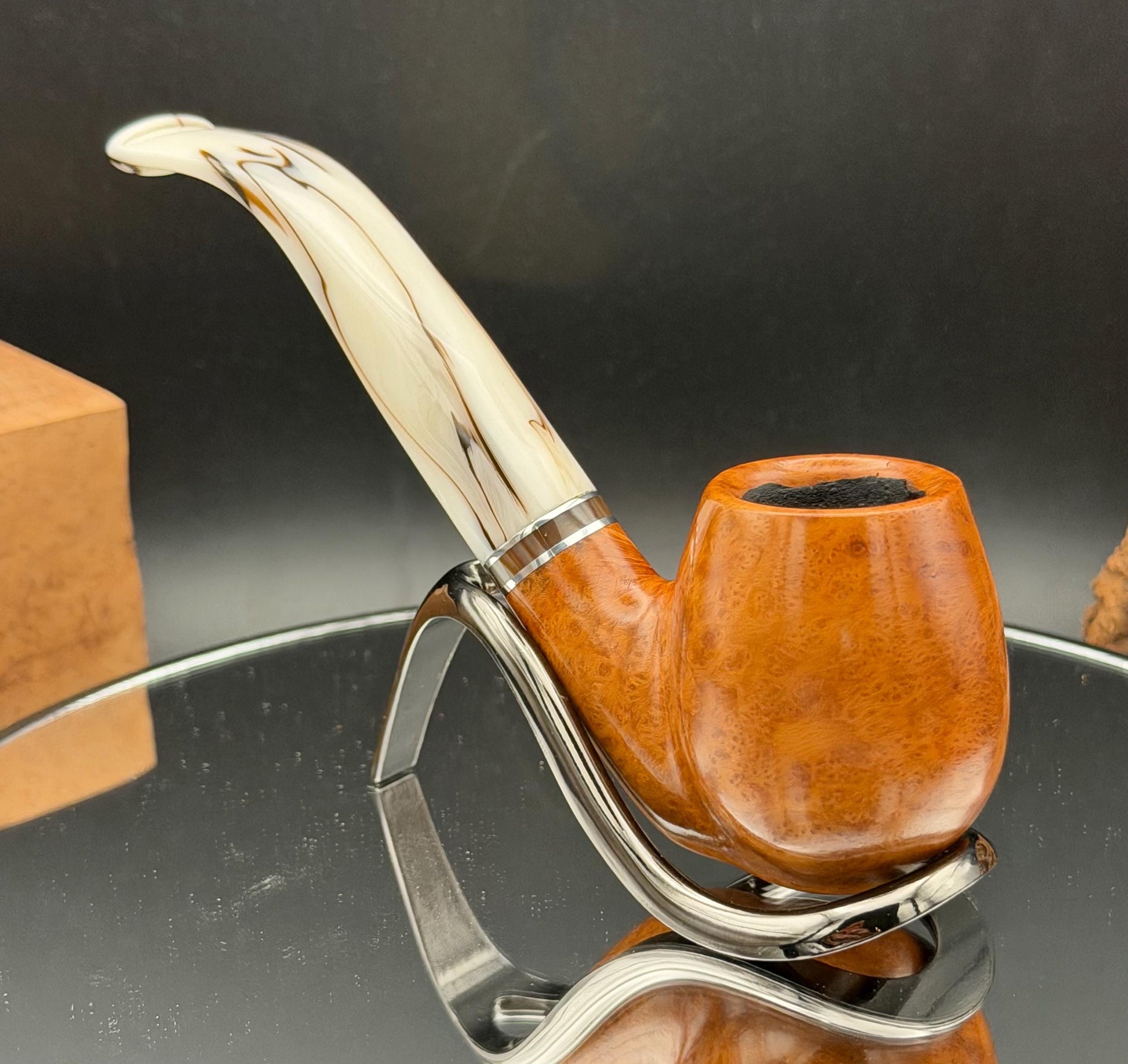 Handmade briar tobacco pipe