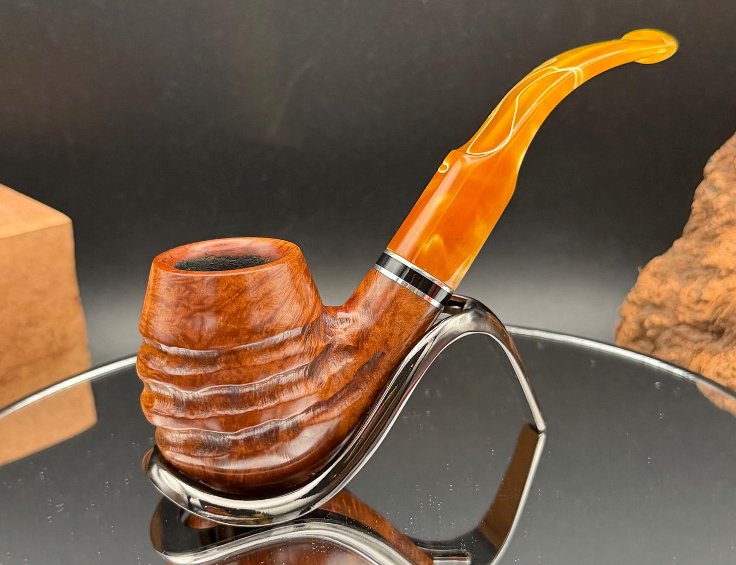 Handmade briar tobacco pipe