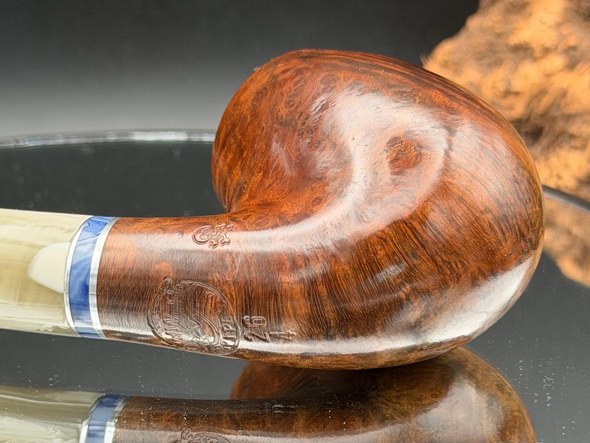 Handmade briar tobacco pipe