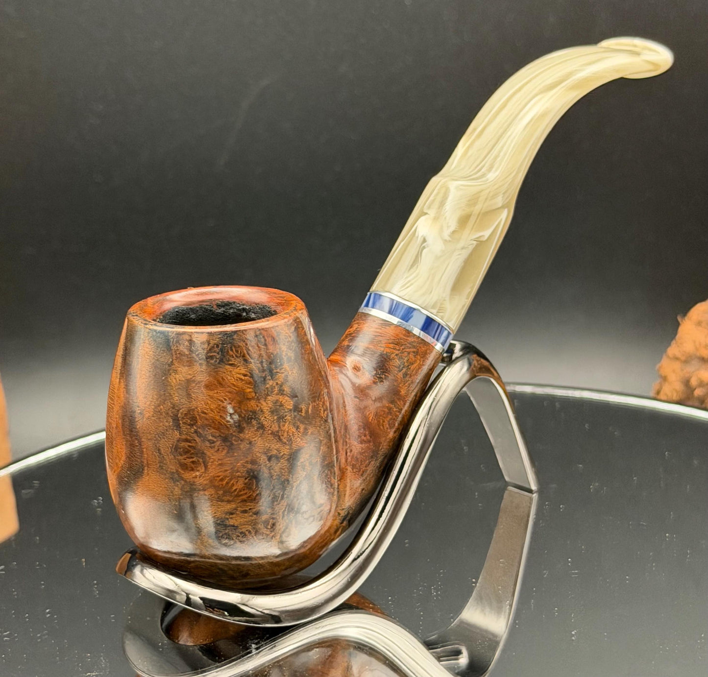 Handmade briar tobacco pipe