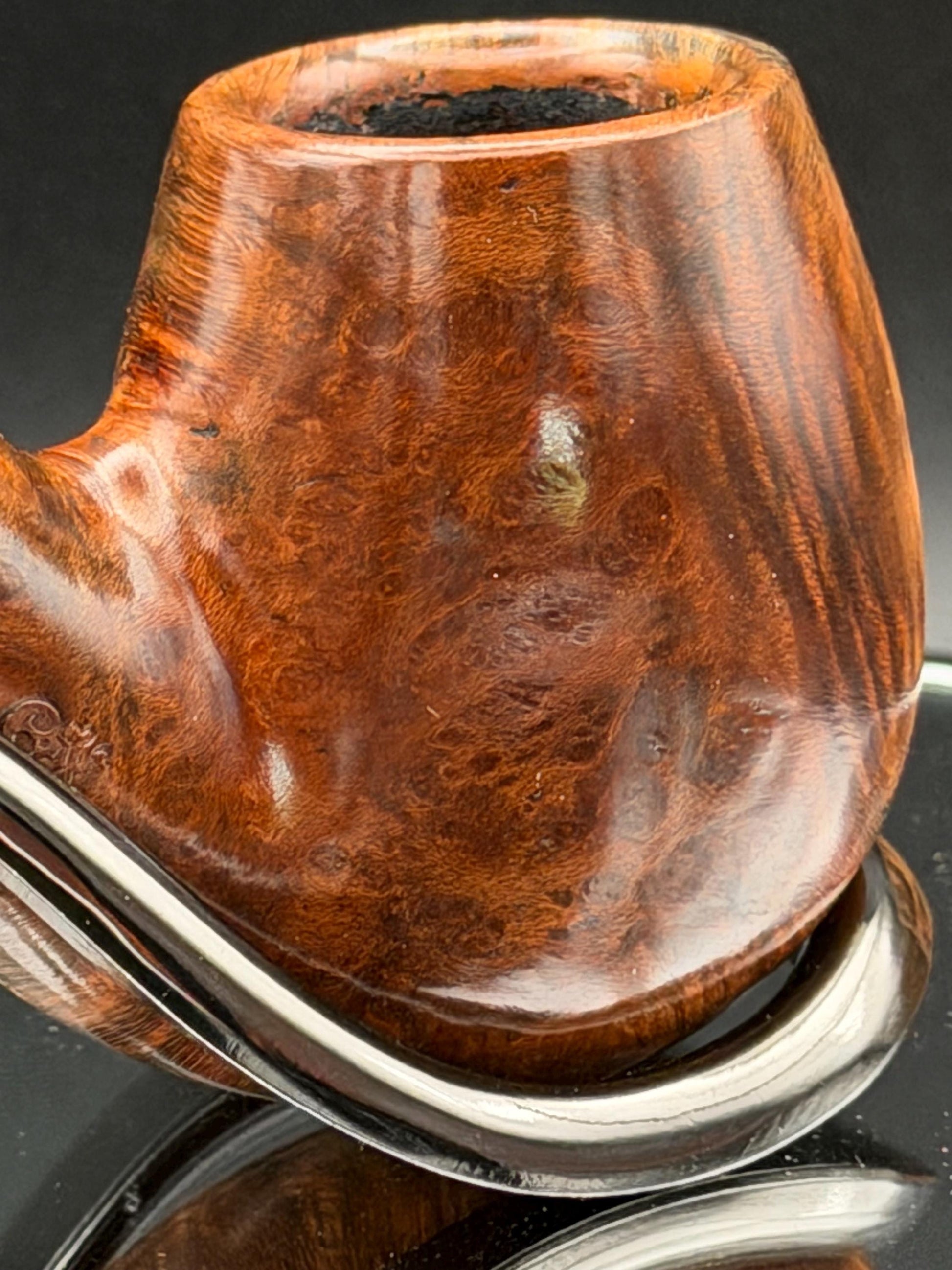 Handmade briar tobacco pipe