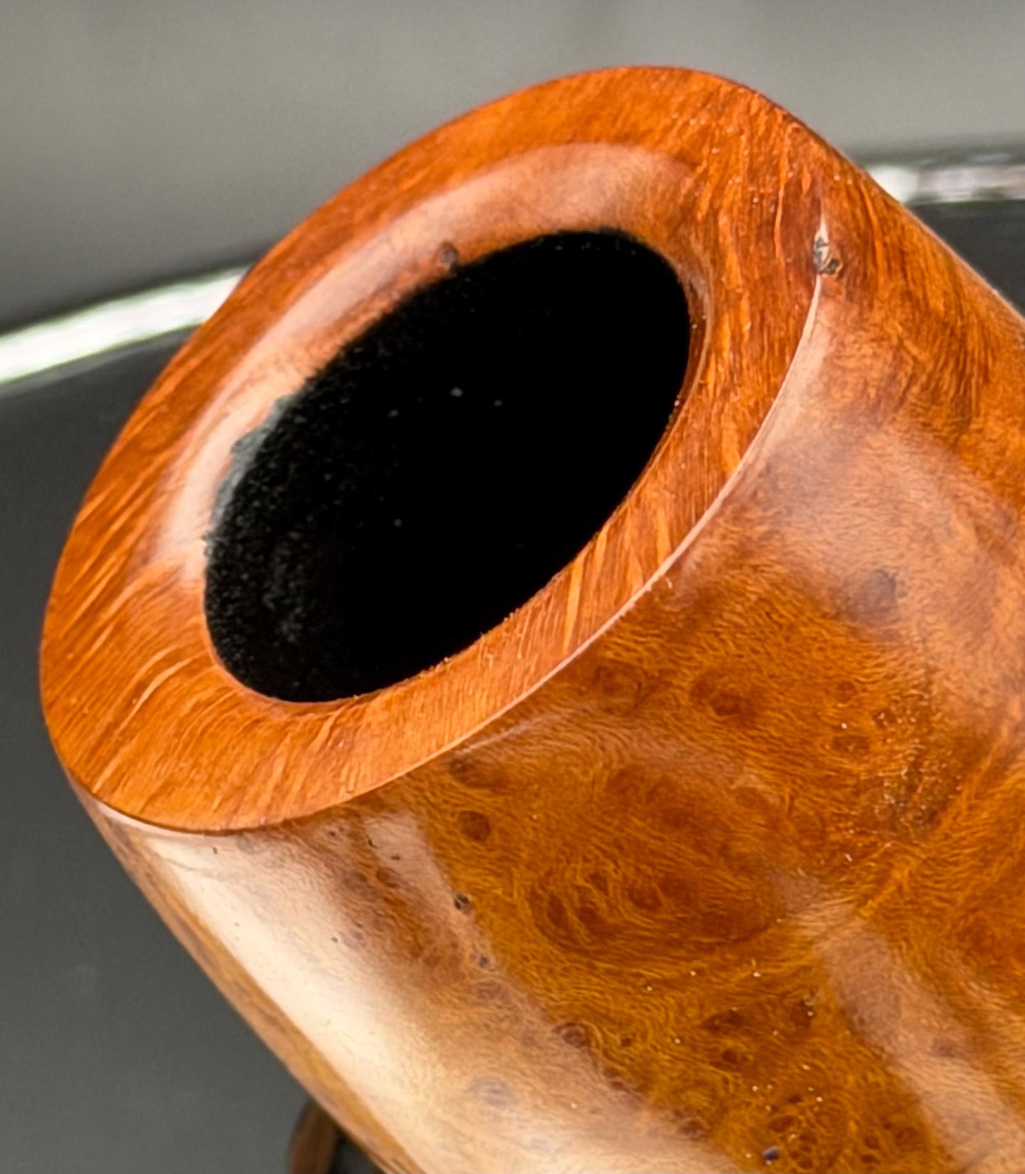 Handmade briar tobacco pipe