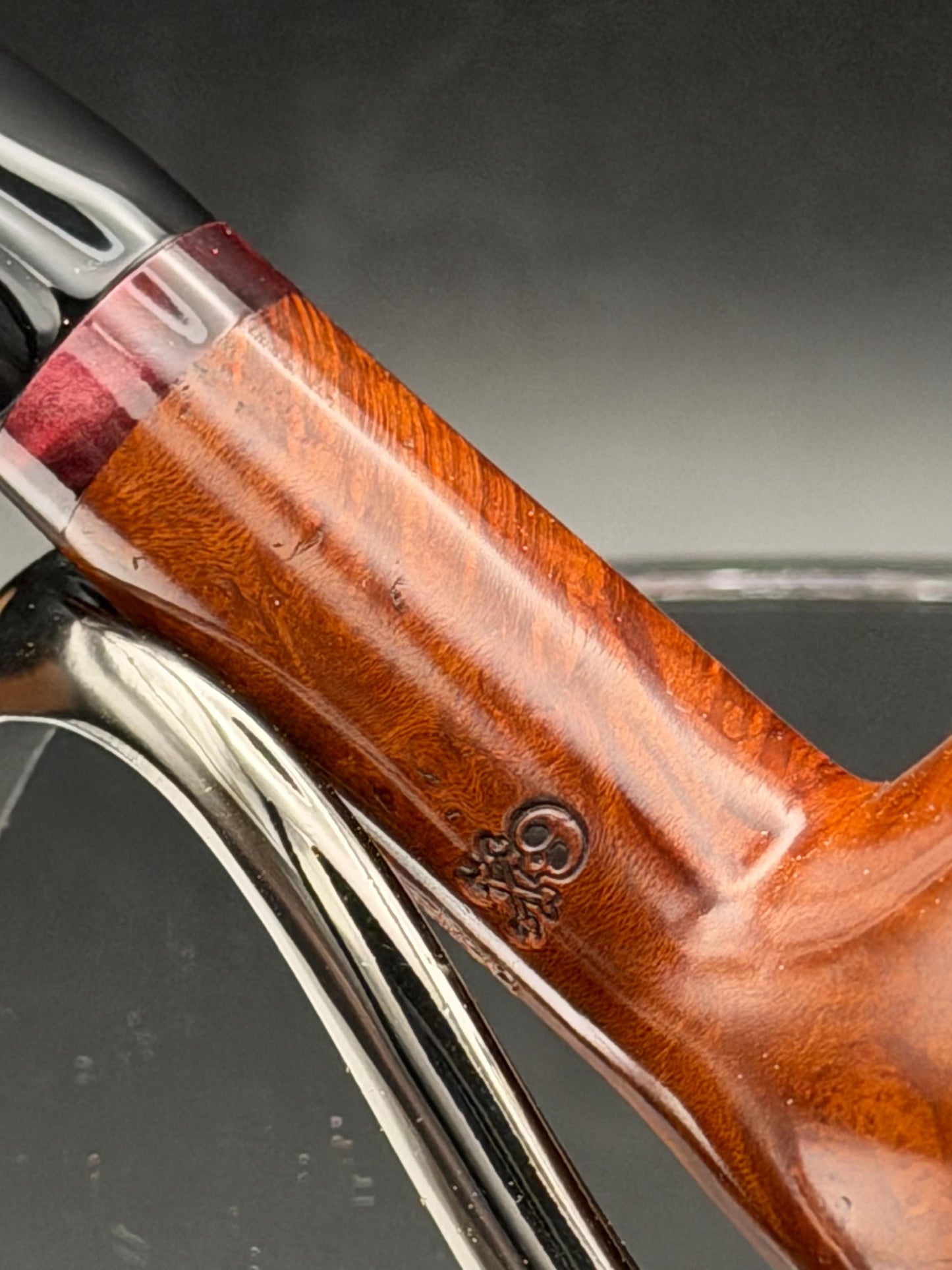 Handmade briar tobacco pipe