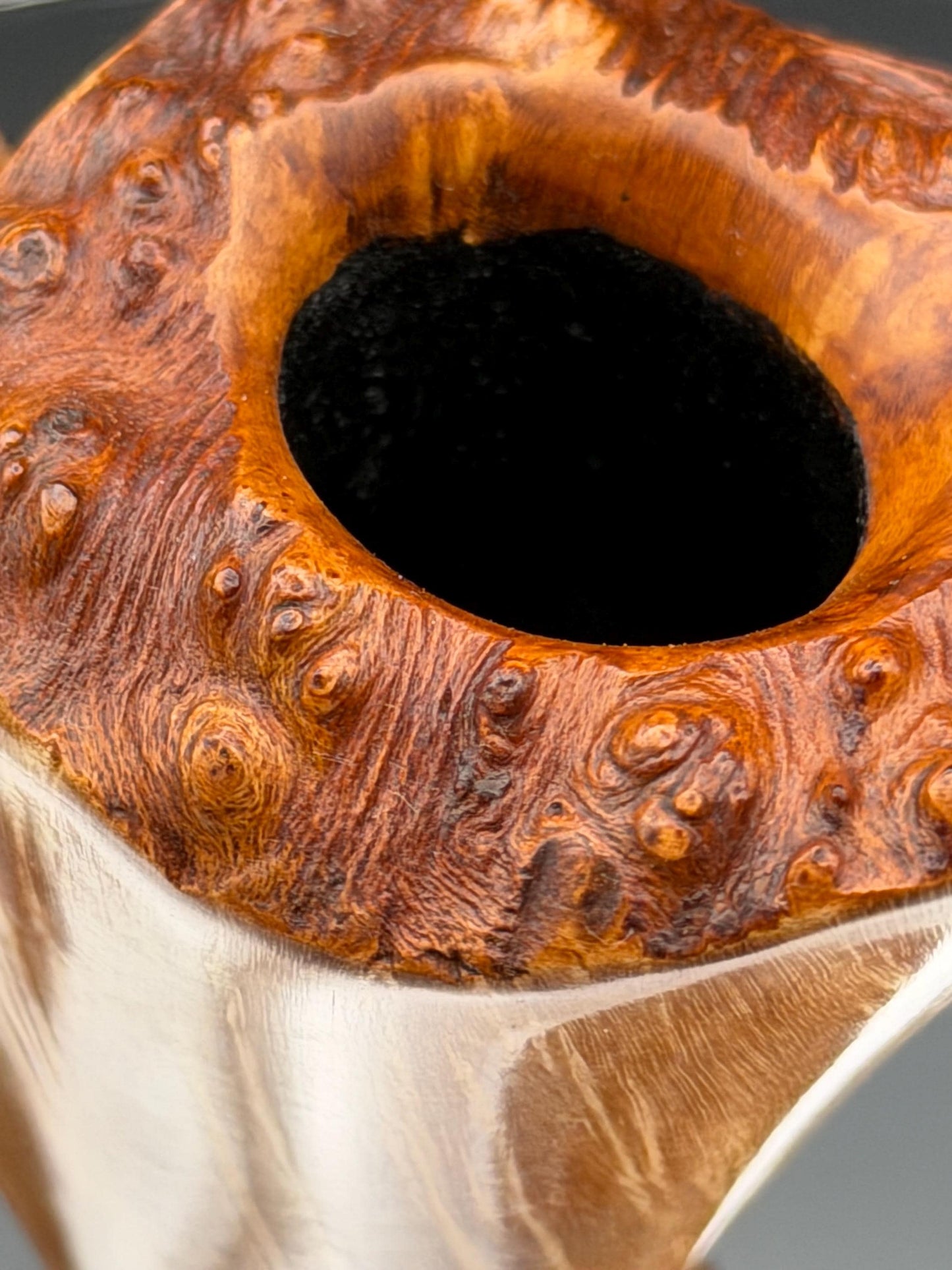 Handmade briar tobacco pipe