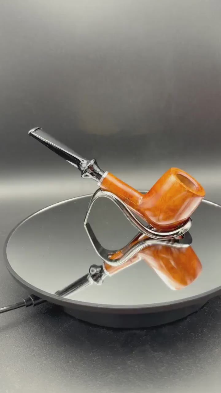 Handmade briar tobacco pipe
